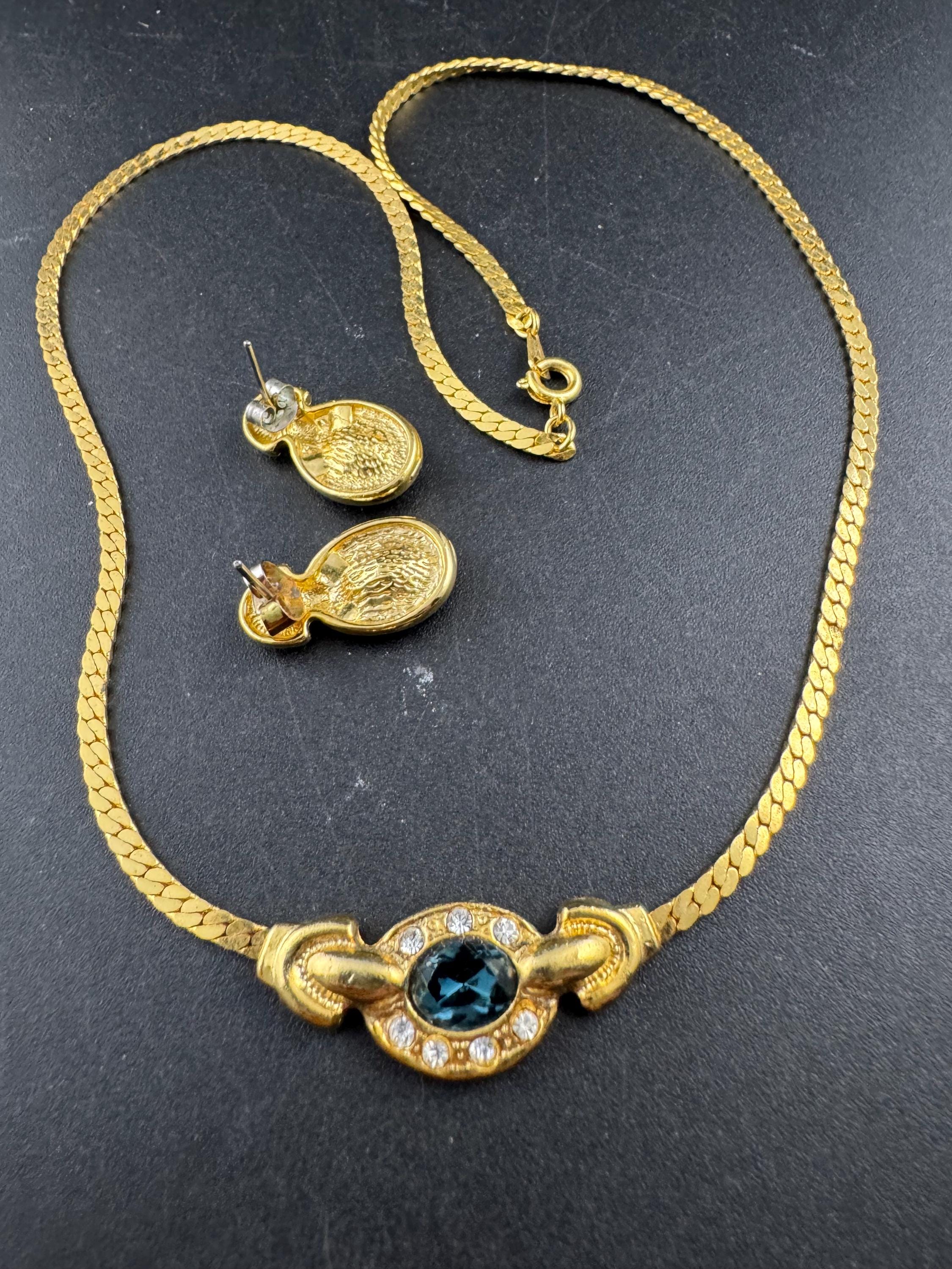 Vintage gold sapphire crystal pendant chain necklace and matching pierced earrings