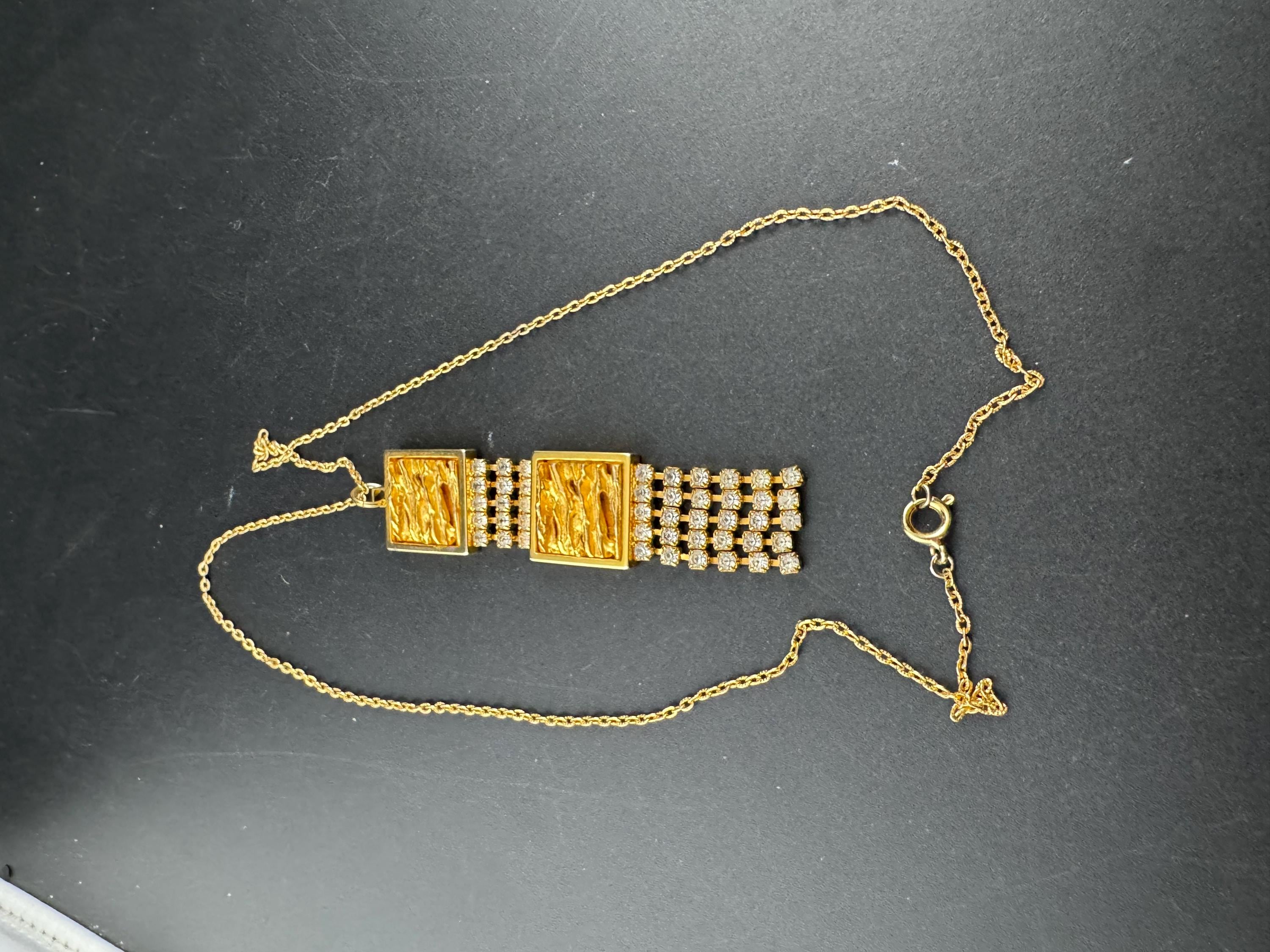 80s gold clear diamanté brutalist pendant chsin necklace 58cm