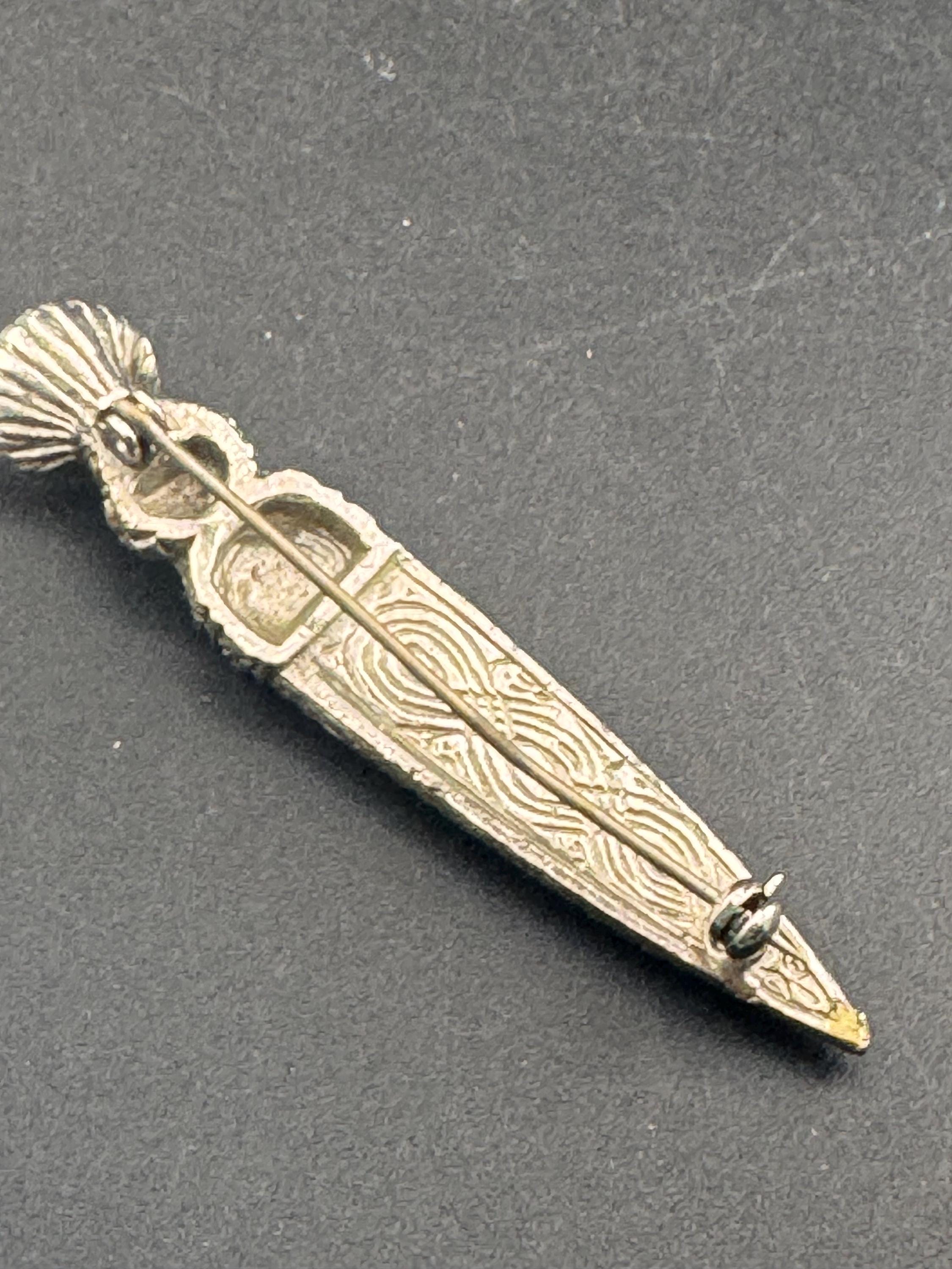 vintage Scottish dirk kilt pin Celtic brooch with glass cabochons