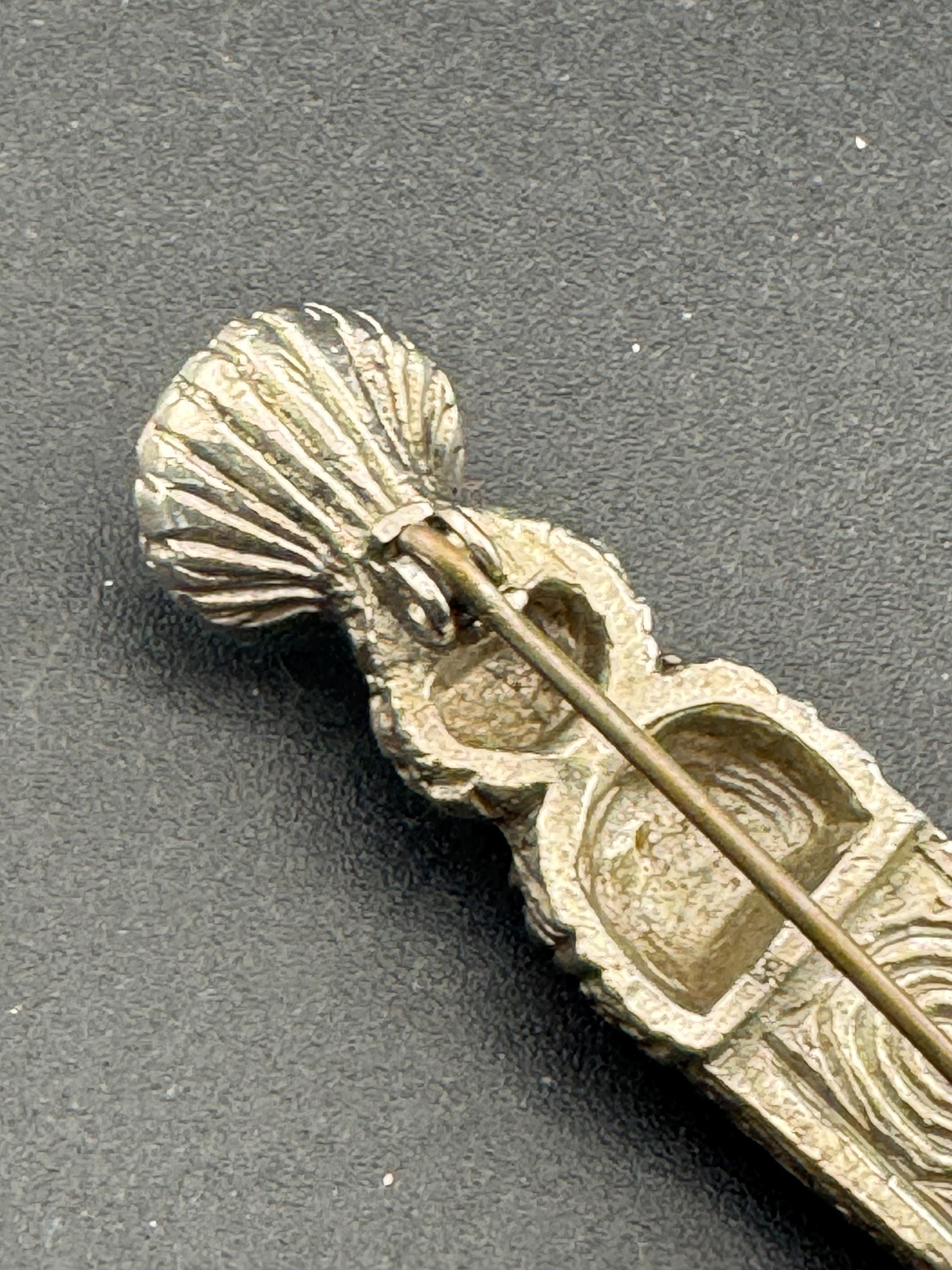 vintage Scottish dirk kilt pin Celtic brooch with glass cabochons