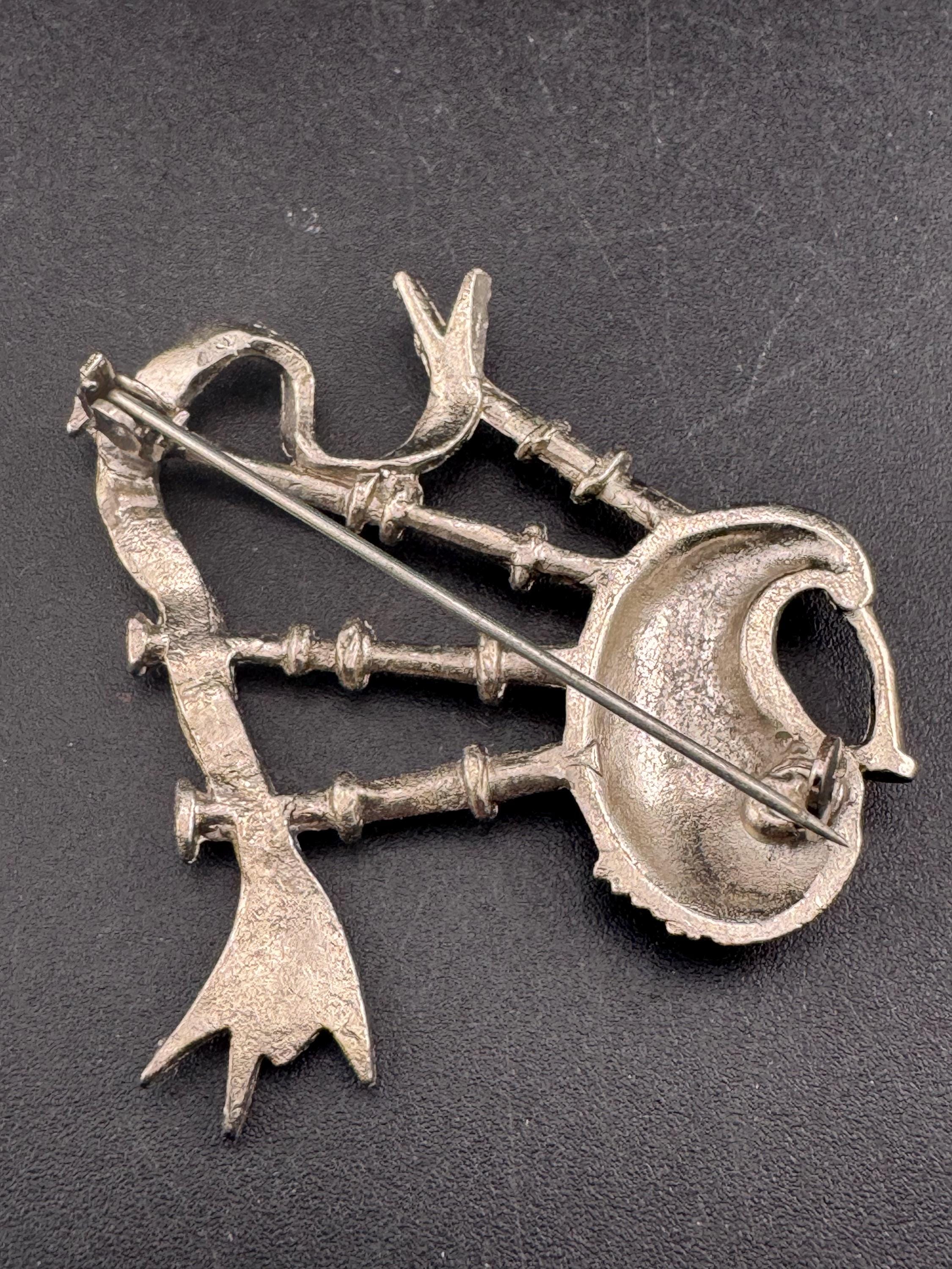Vintage Scottish bagpipes brooch, silver tone , Celtic pin