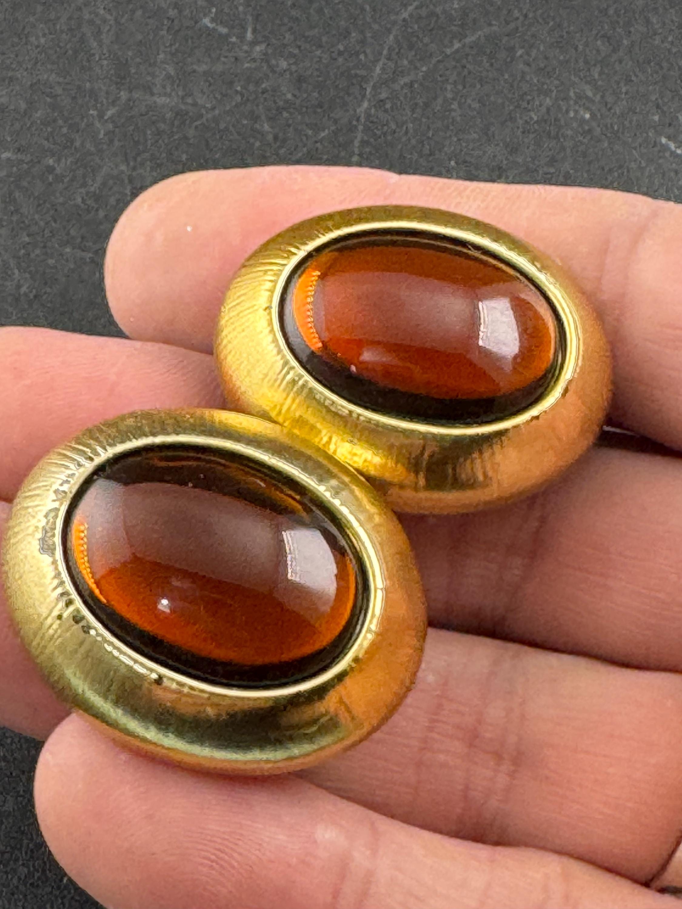 Vintage warm brown acrylic oval stud clip on earrings, gold tone 3cm