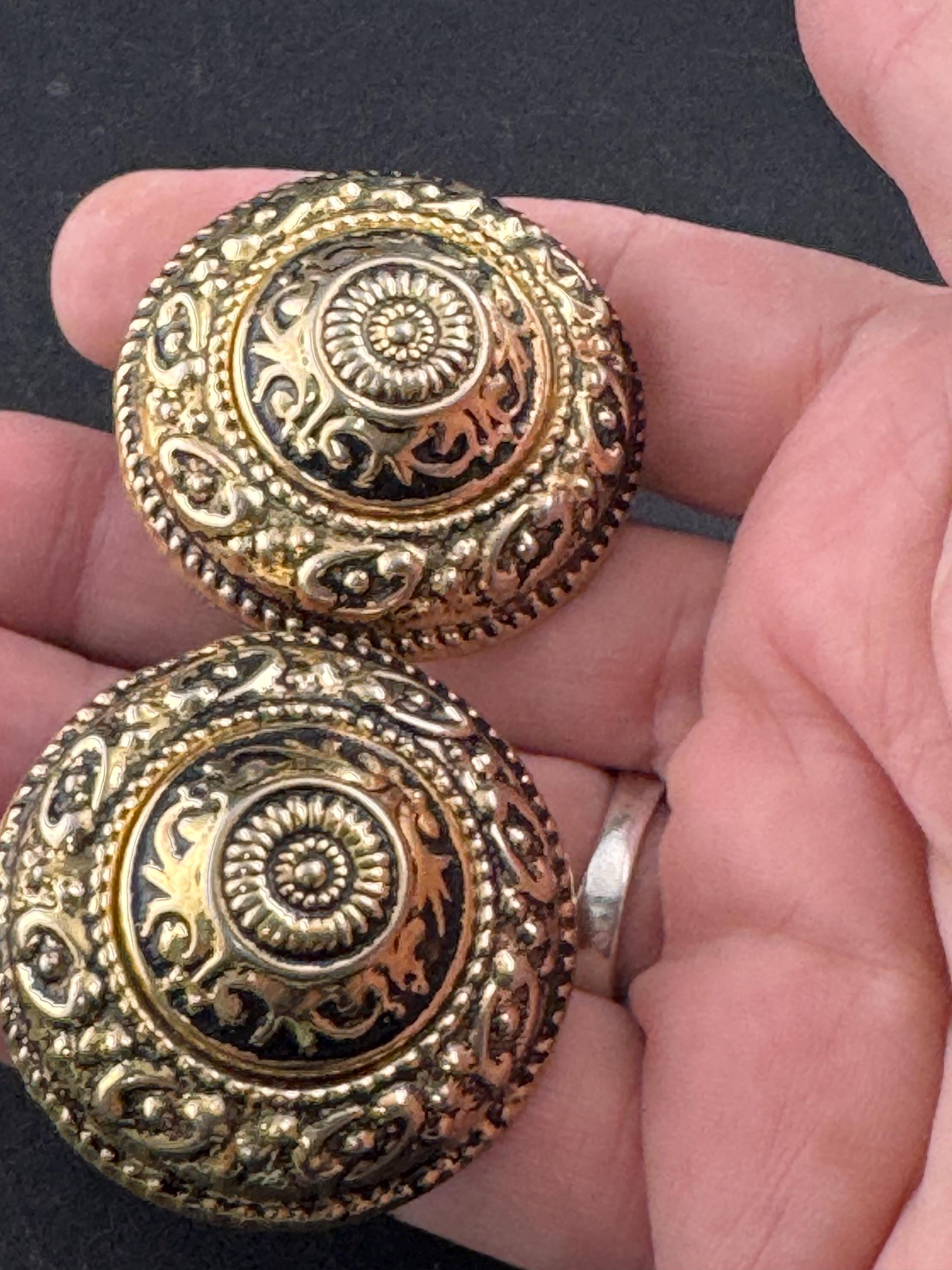 Vintage oversized 4cm gold metal Etruscan domed big clip on earrings, 1980s