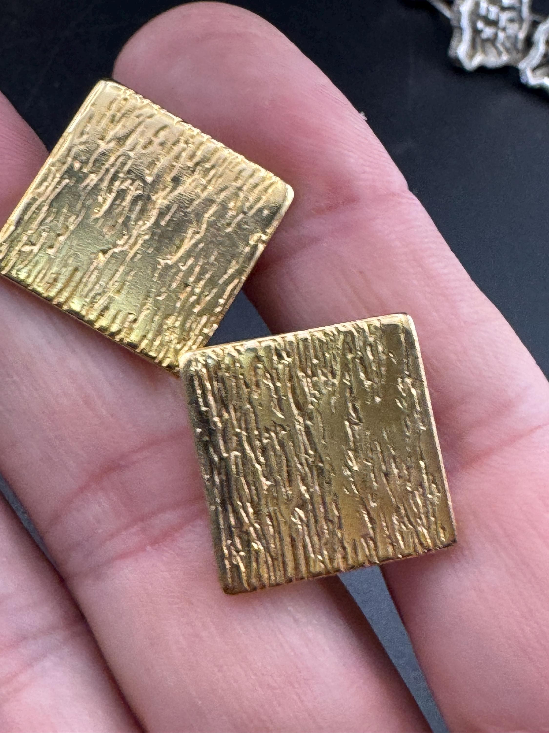 Brutalist 1970s men’s bark cufflinks vintage modernist design