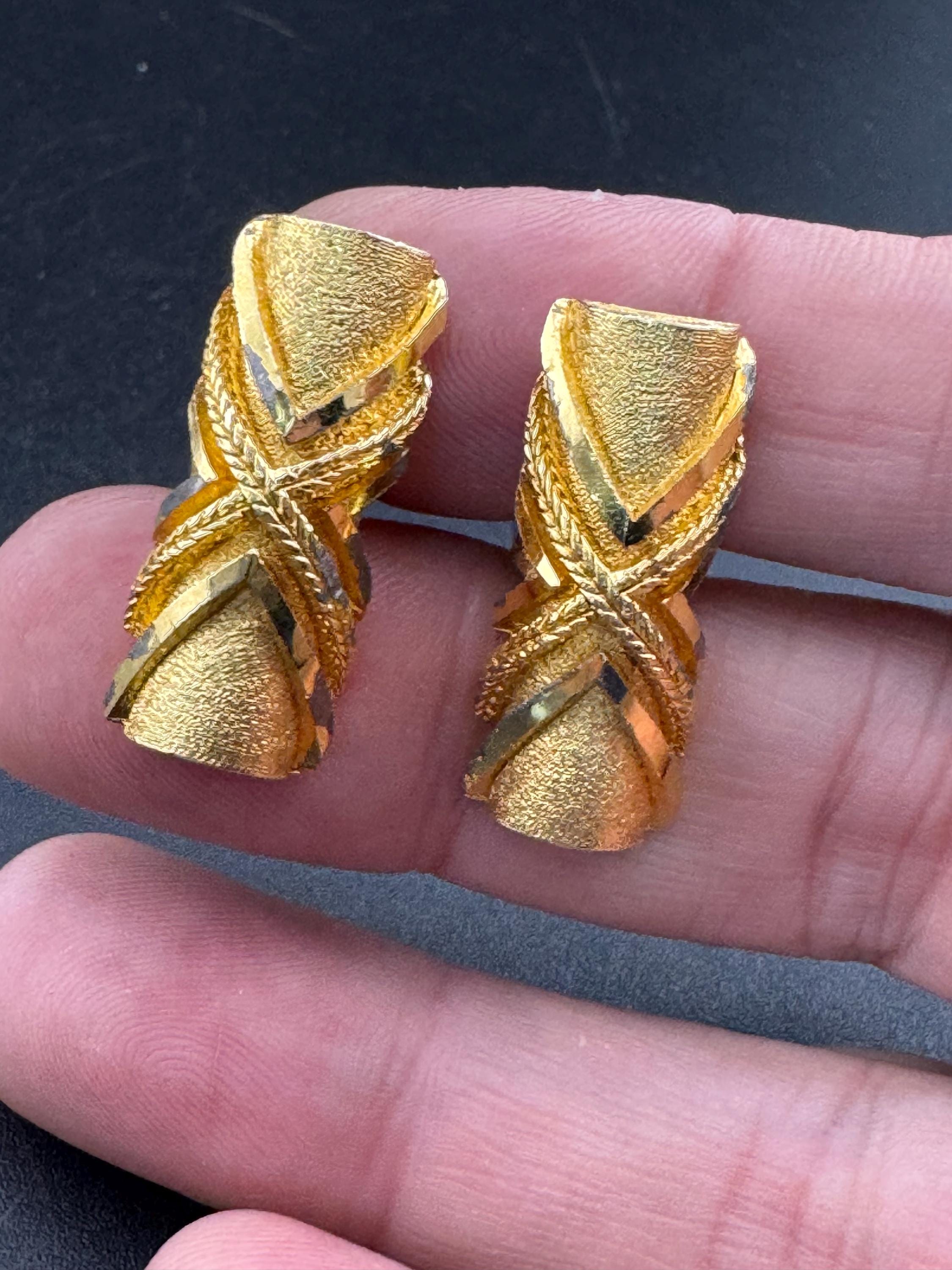Brutalist 1970s modernist men’s cufflinks , gold tone vintage