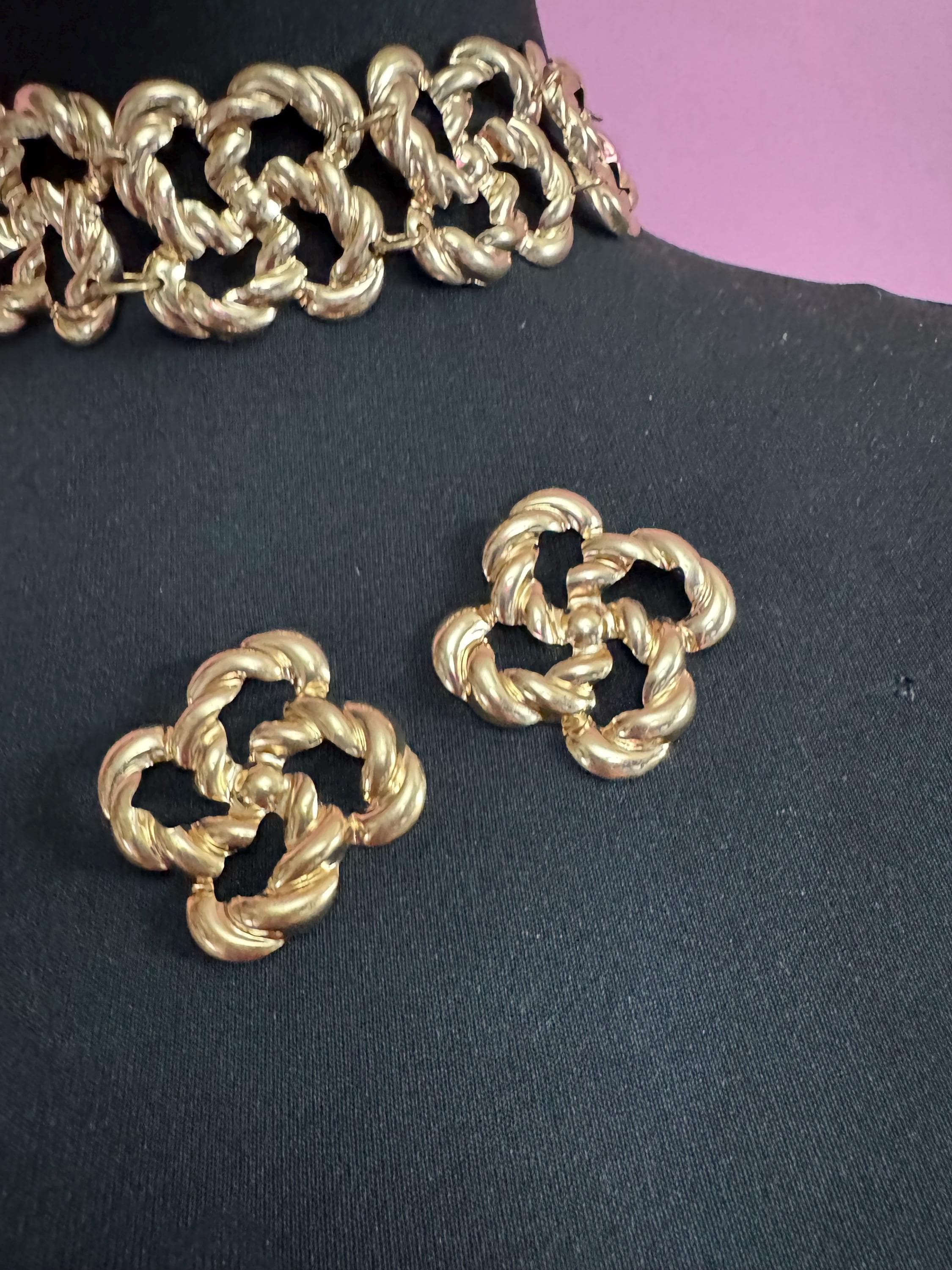 Retro chunky necklace and bracelet ring and earring jewellery set, lightweight stamped metal