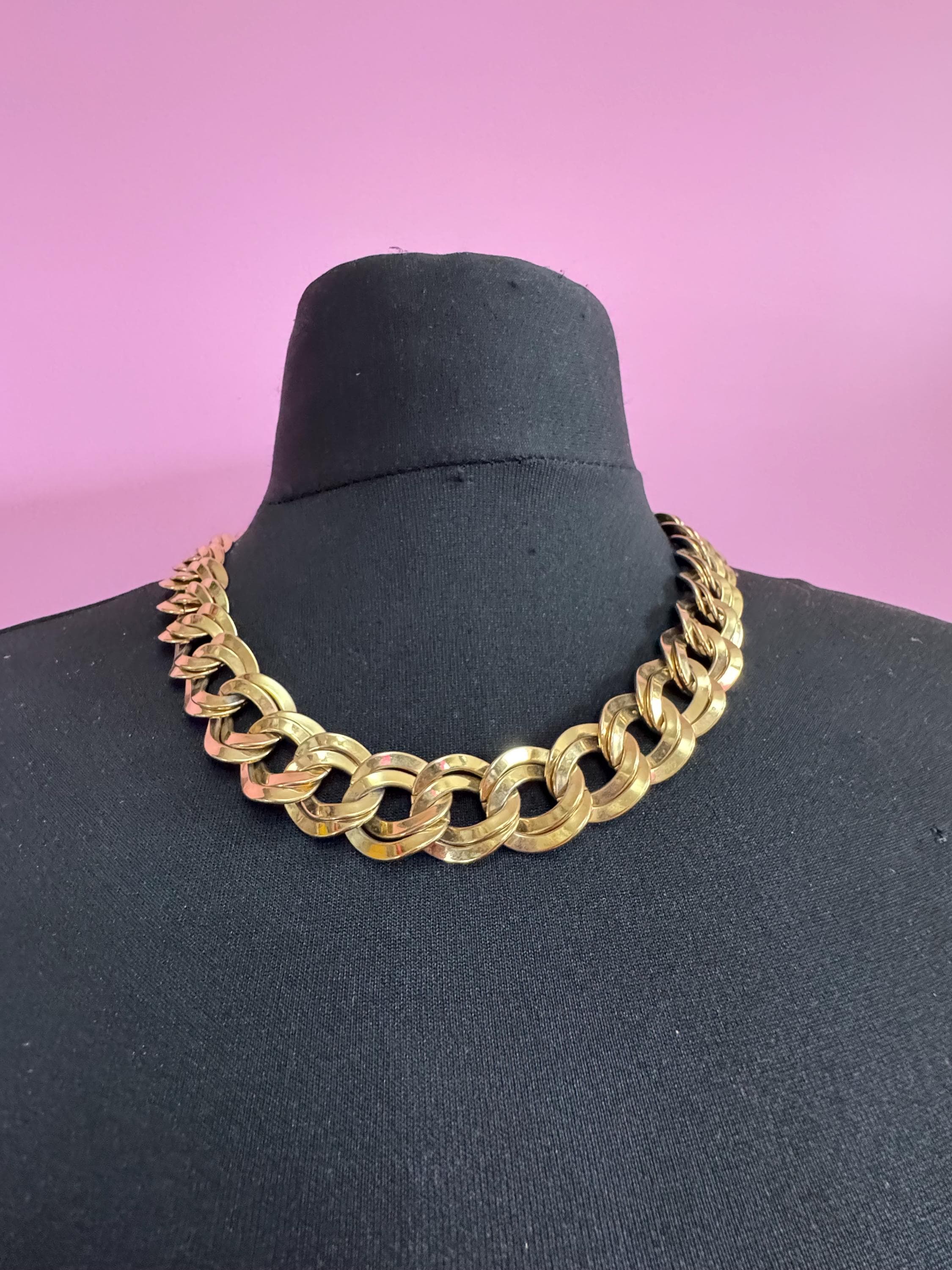 Retro 1980s wide link chunky gold tone double curb link choker necklace