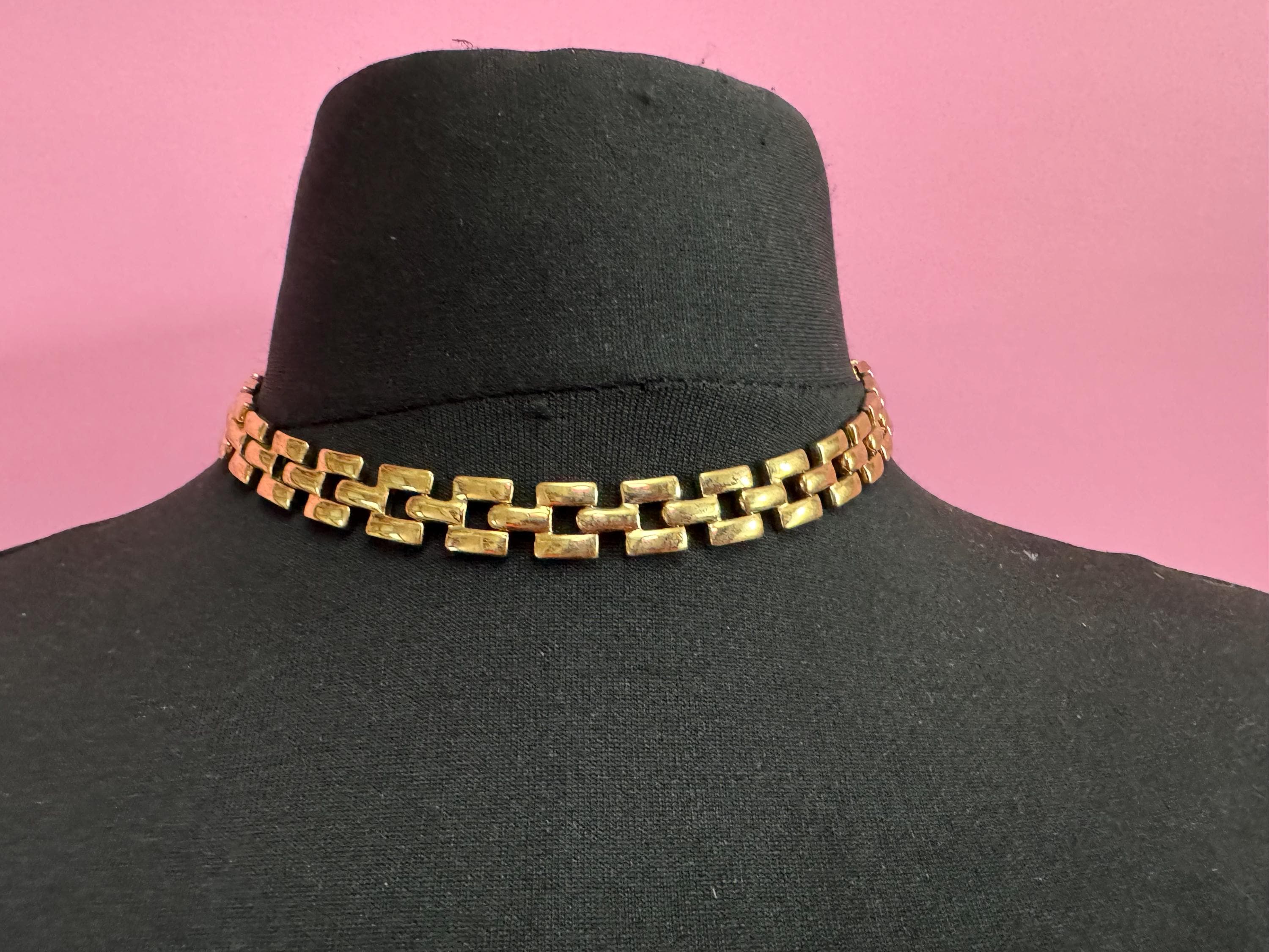 Vintage Gold Tone Panther Link Choker Necklace (41cm)