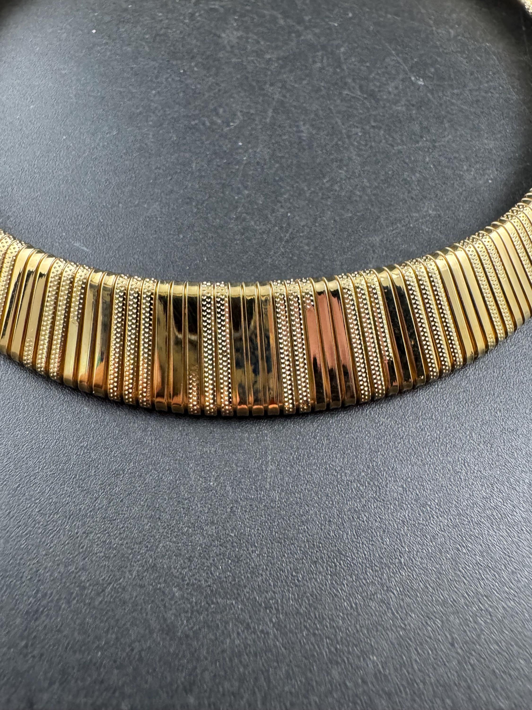 Vintage wide omega link choker necklace, gold tone