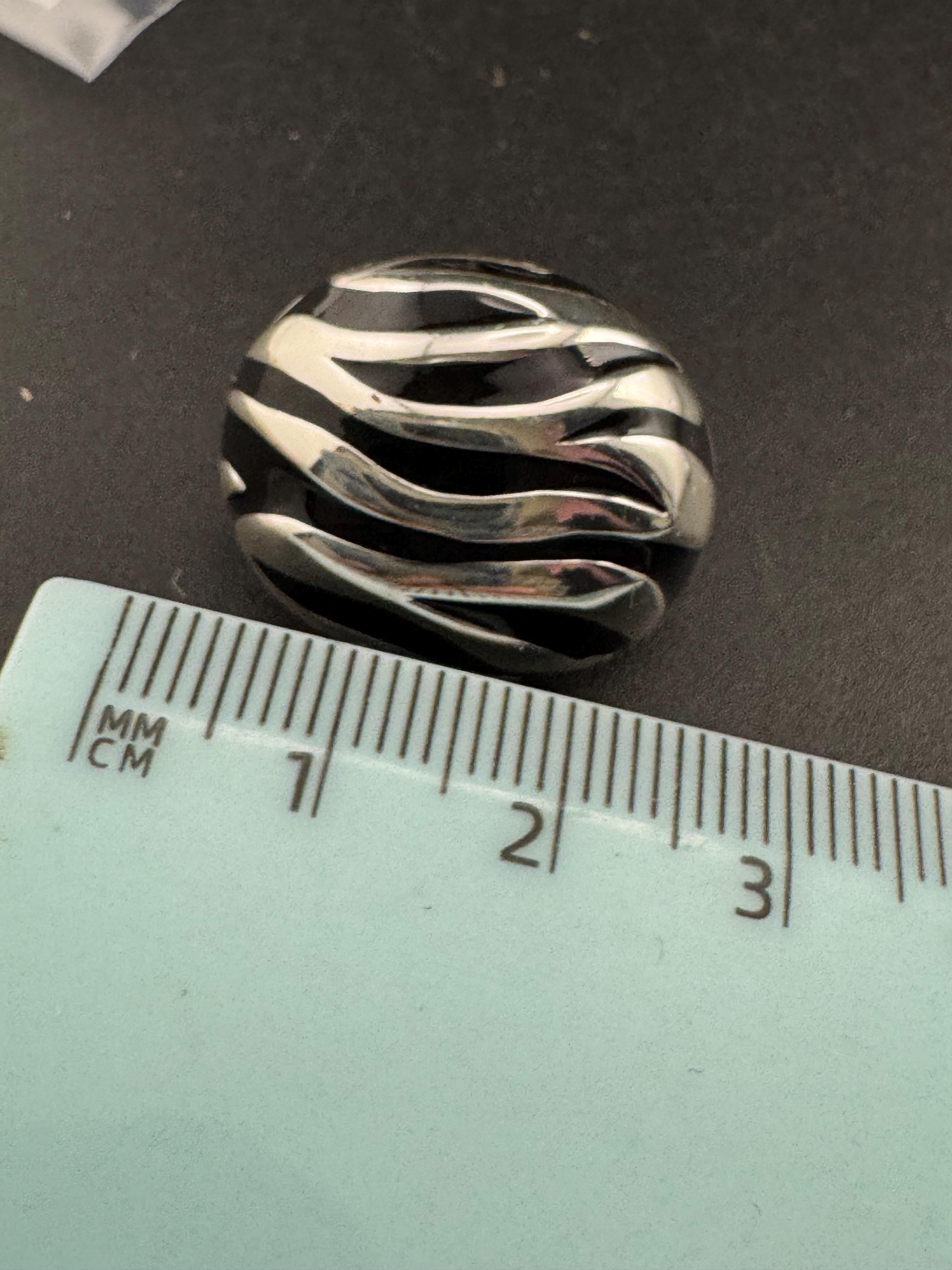 Vintage silver and black enamel Oval button clip on earrings 2.5cm