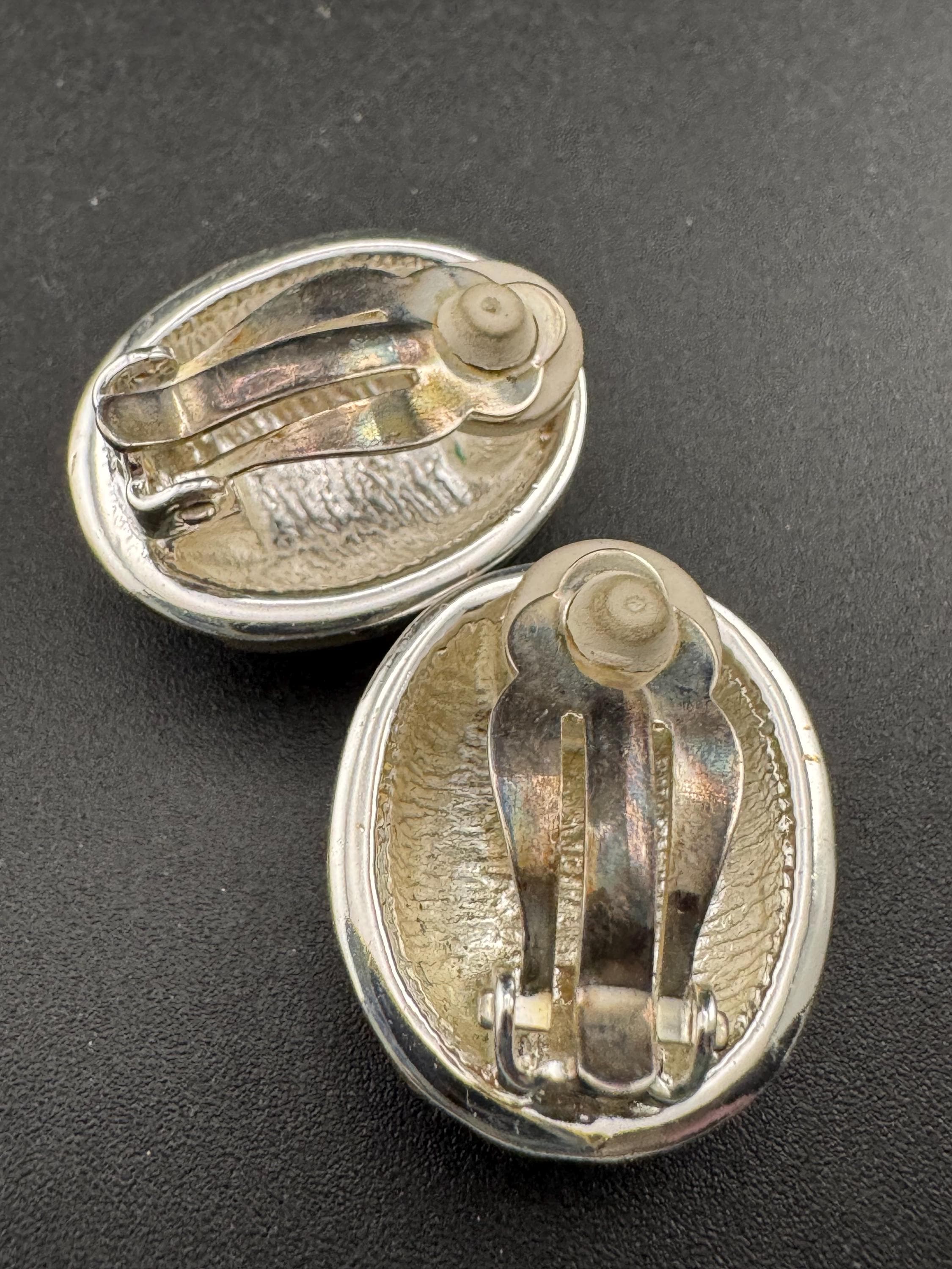 Vintage silver and black enamel Oval button clip on earrings 2.5cm