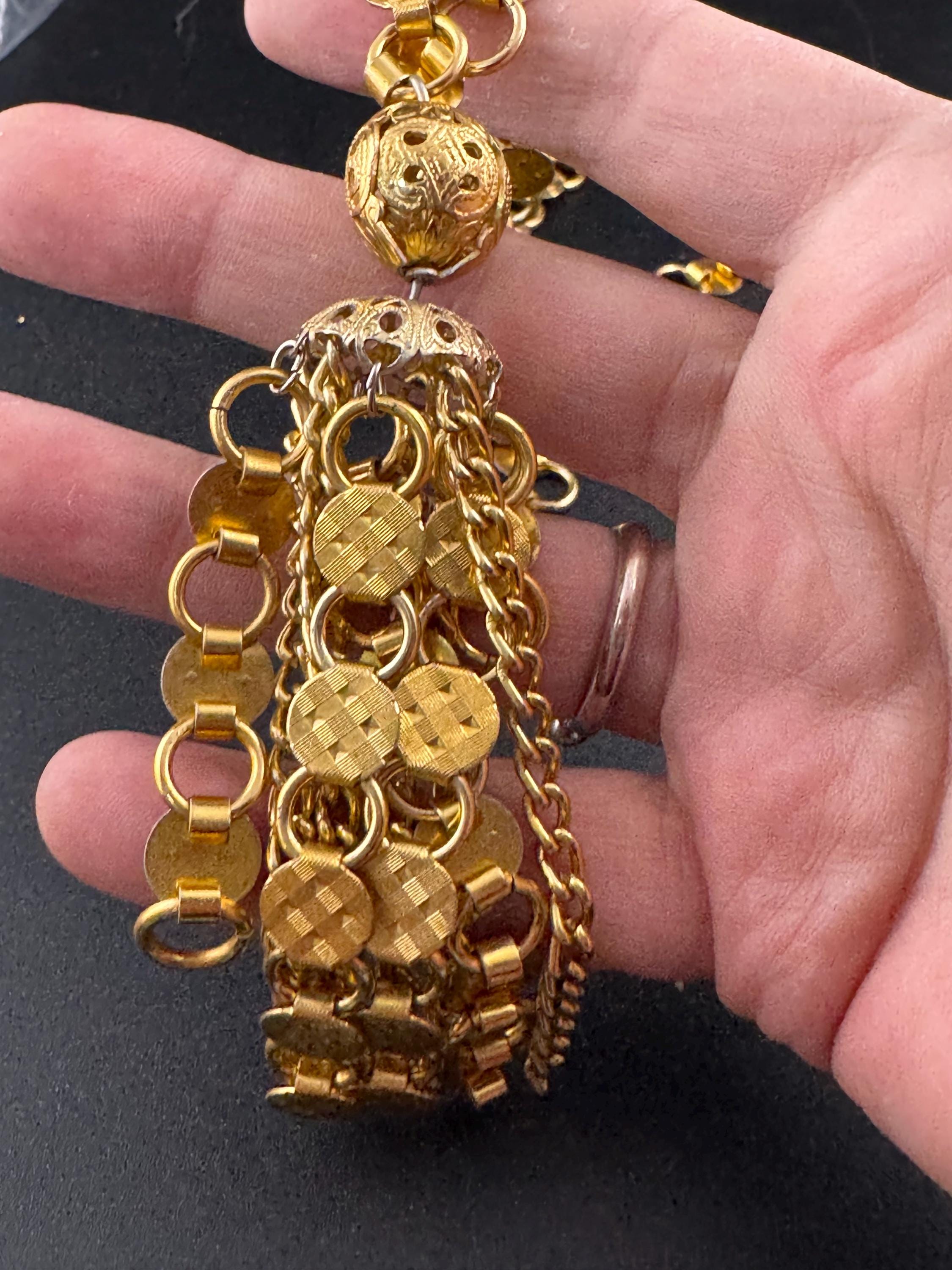 Vintage 1960s gold tone mesh chain tassel necklace