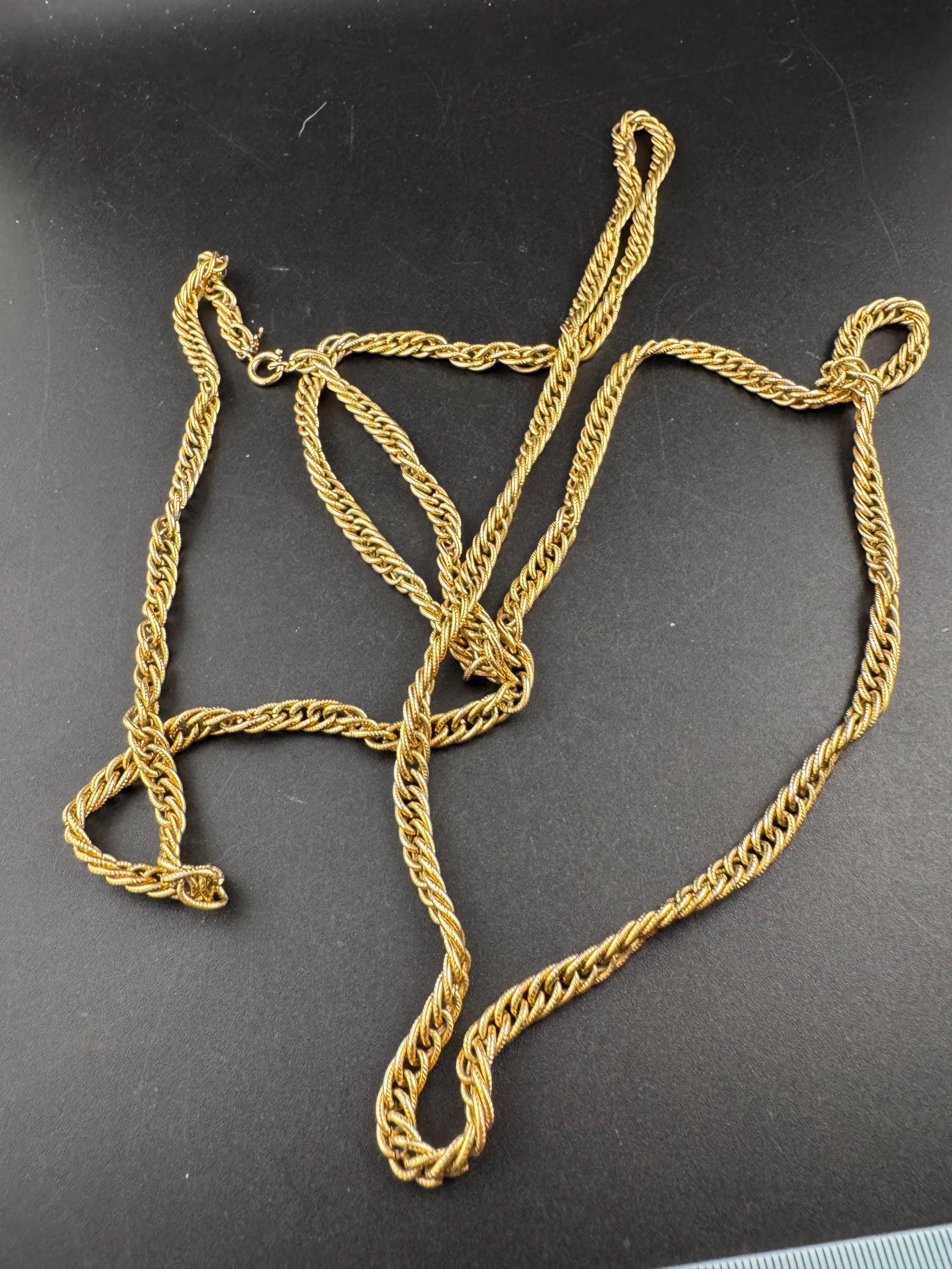 Signed TRIFARI long rope twisted layering chain necklace 140cm, flapper length gold plated