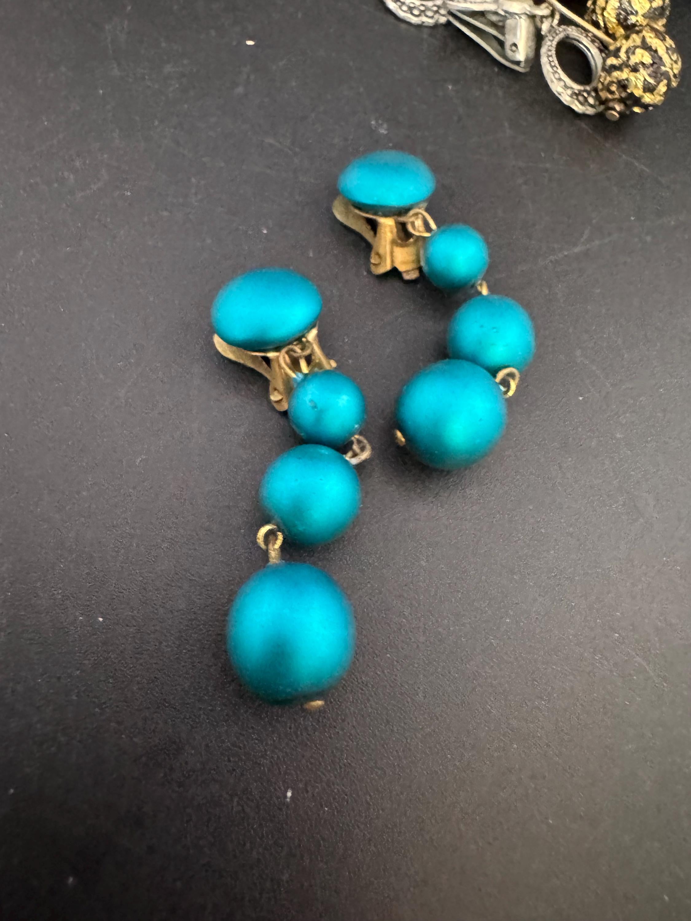 Vintage teal green acrylic bead dangly clip on earrings