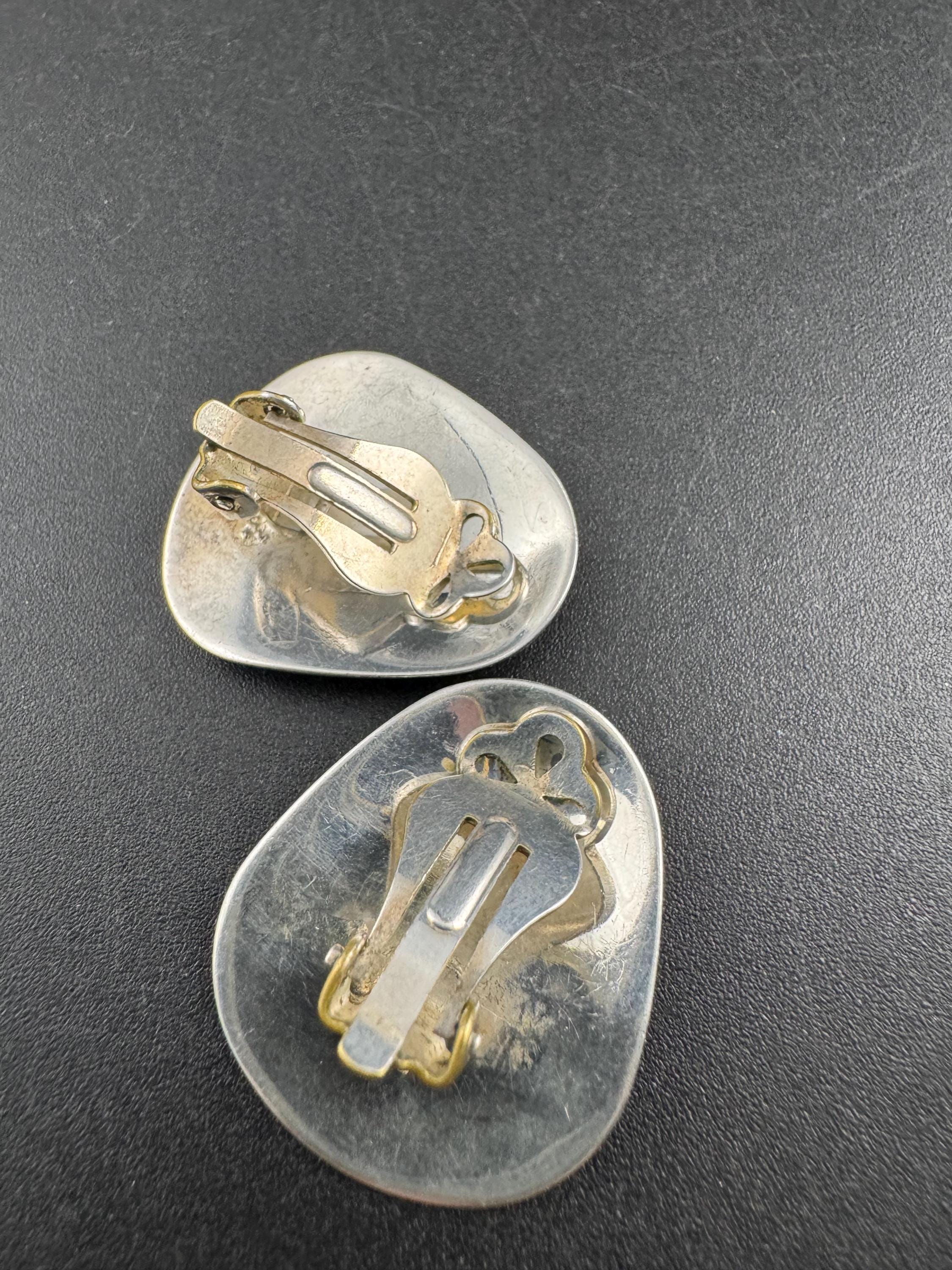 Vintage large pebble clip on earrings, chunky 12.3 grams , tested 925 silver