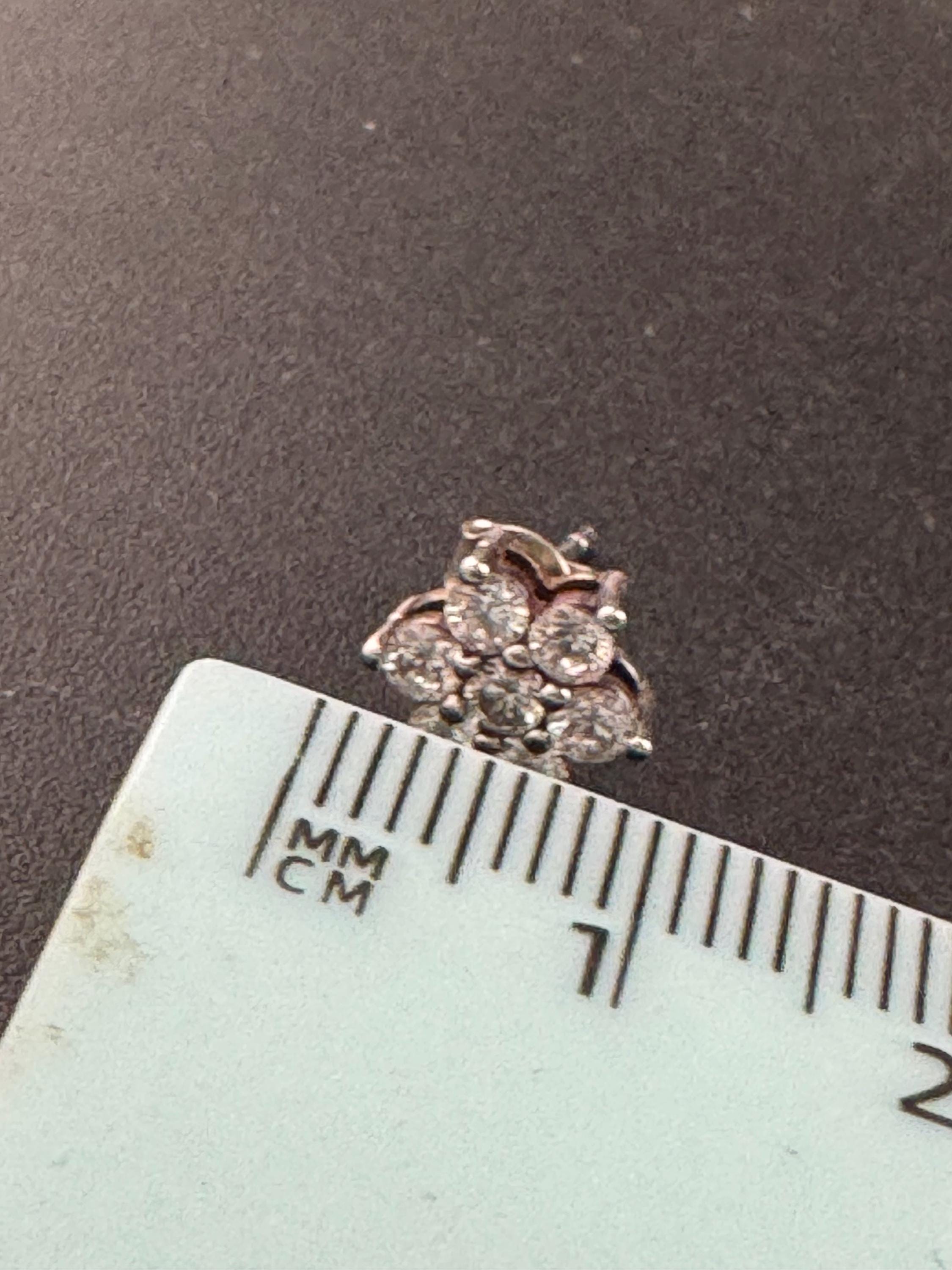 925 Sterling silver floral clear crystal diamanté stud earrings pierced