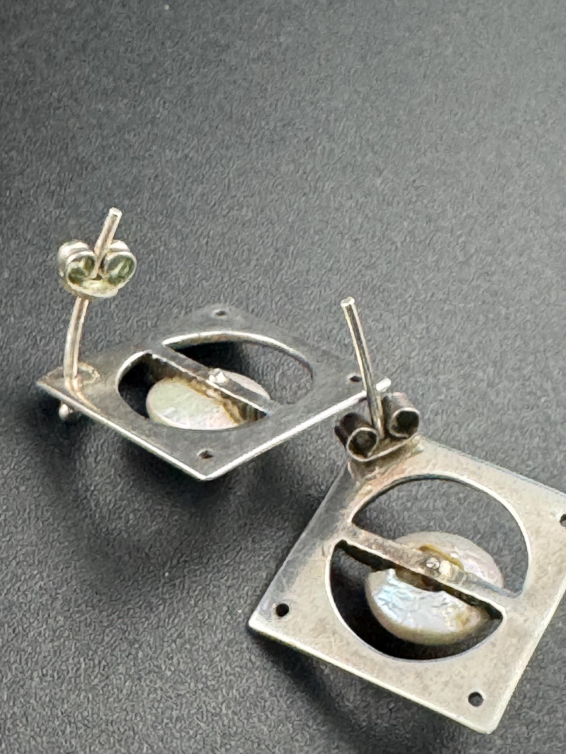 Tested silver artisan natural pearl brutalist square earrings 925, modernist pierced studs