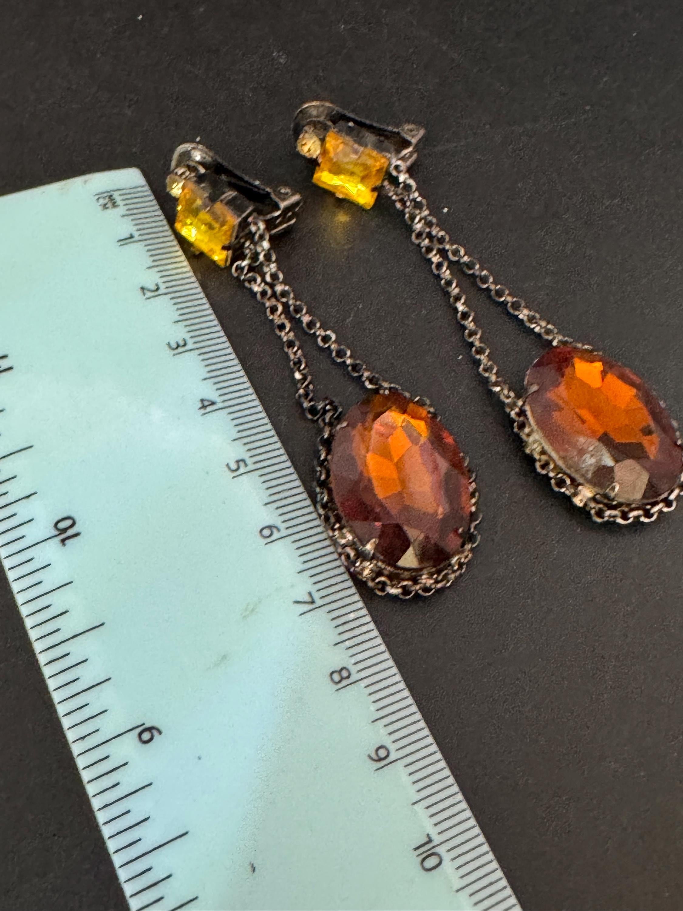 Vintage 1940s brown cognac glass diamanté rhinestone dangly clip on earrings