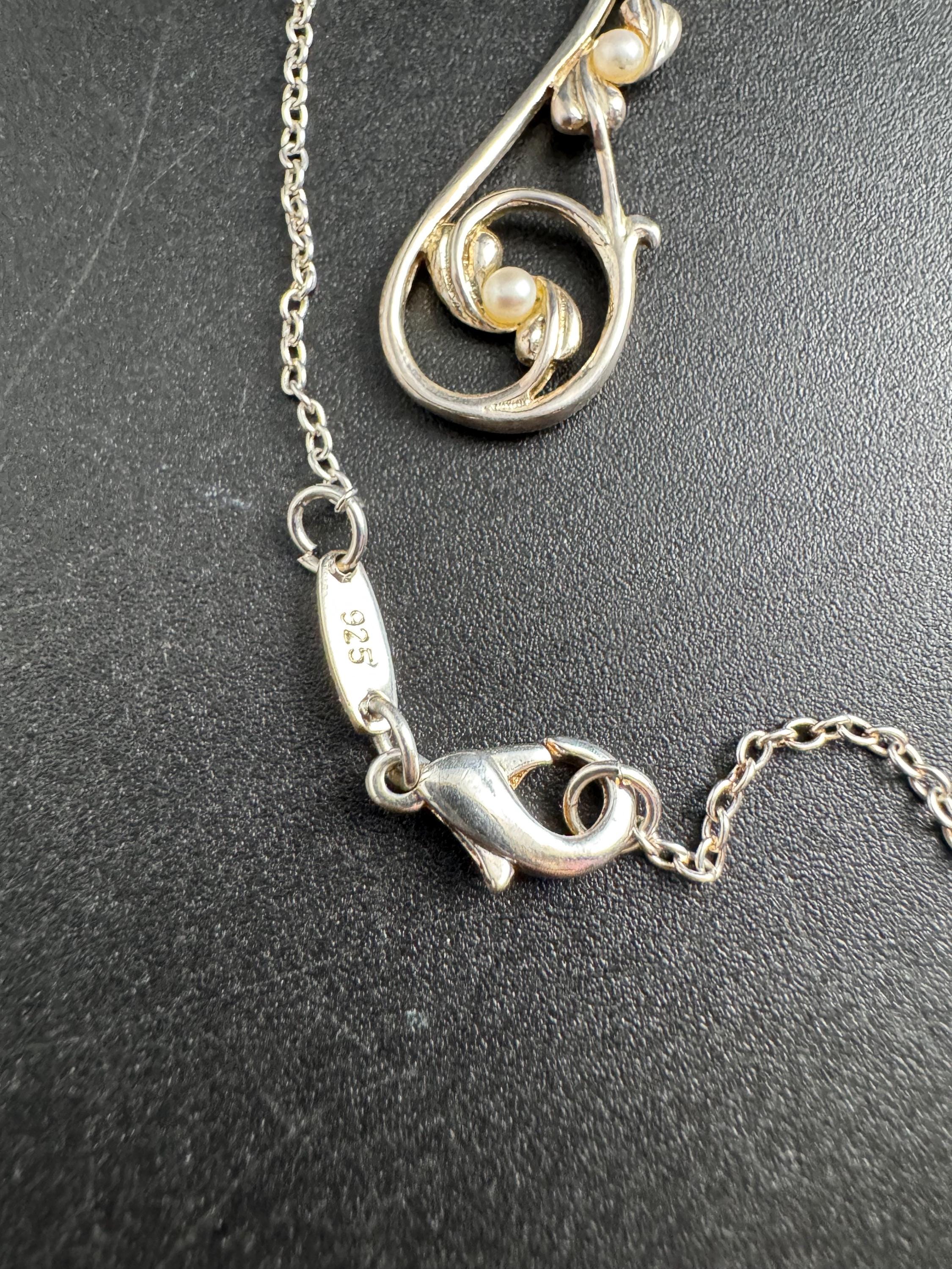 925 kit heath kh08 Silver and seed pearl pendant necklace, Charles Rennie Mackintosh style.