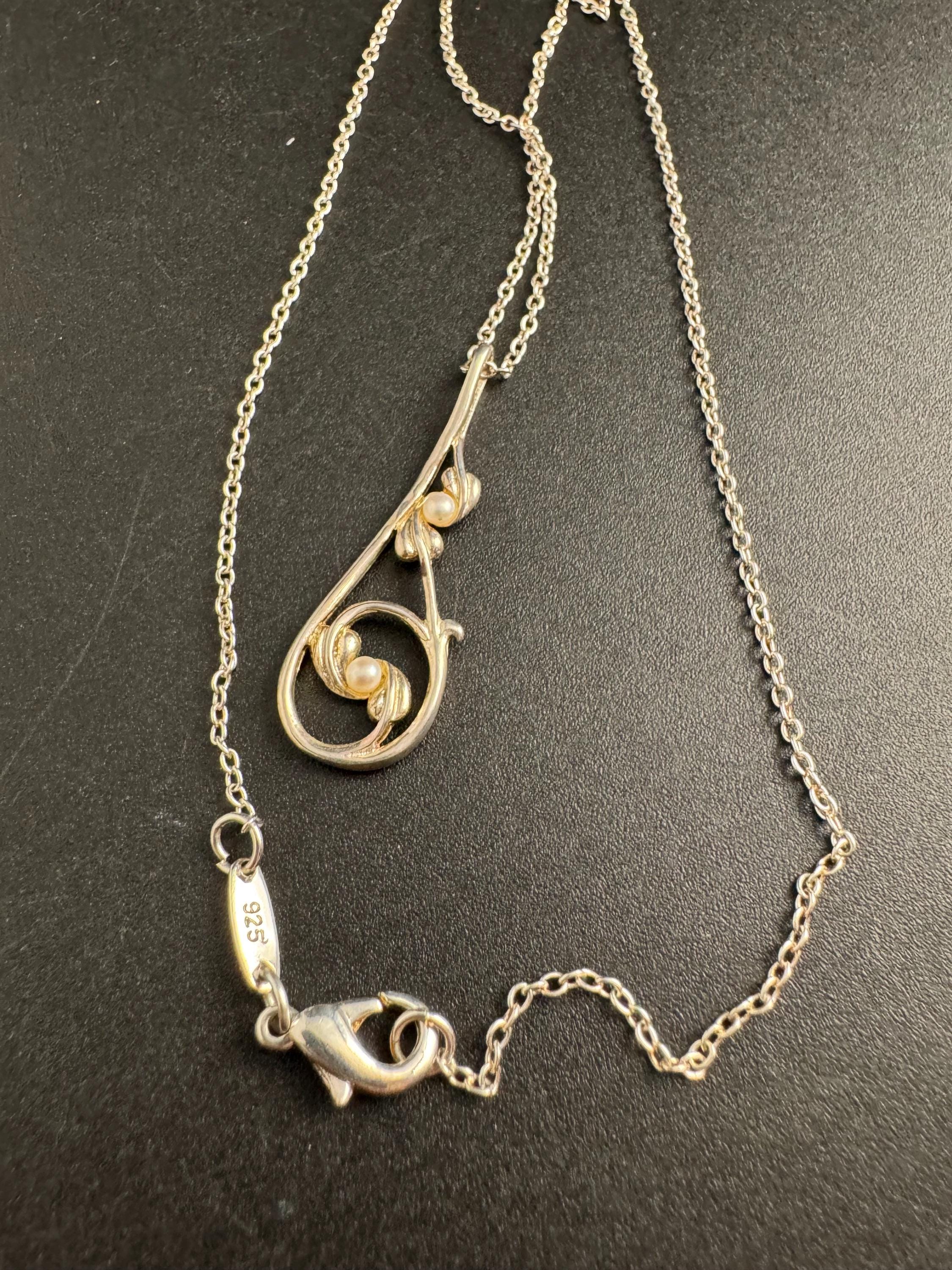 925 kit heath kh08 Silver and seed pearl pendant necklace, Charles Rennie Mackintosh style.