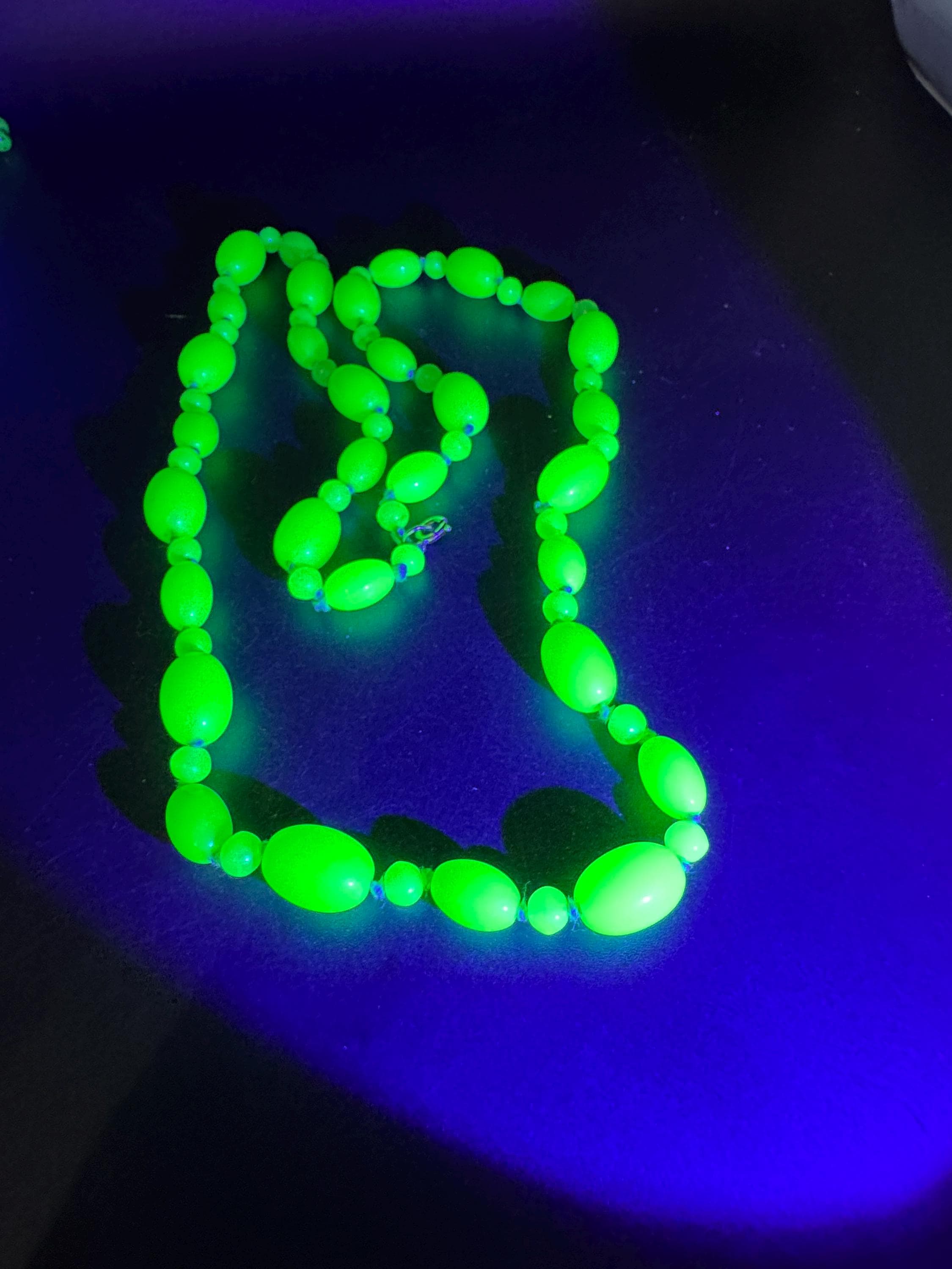 vintage Uranium UV glass beaded necklace 80cm, Czech beads