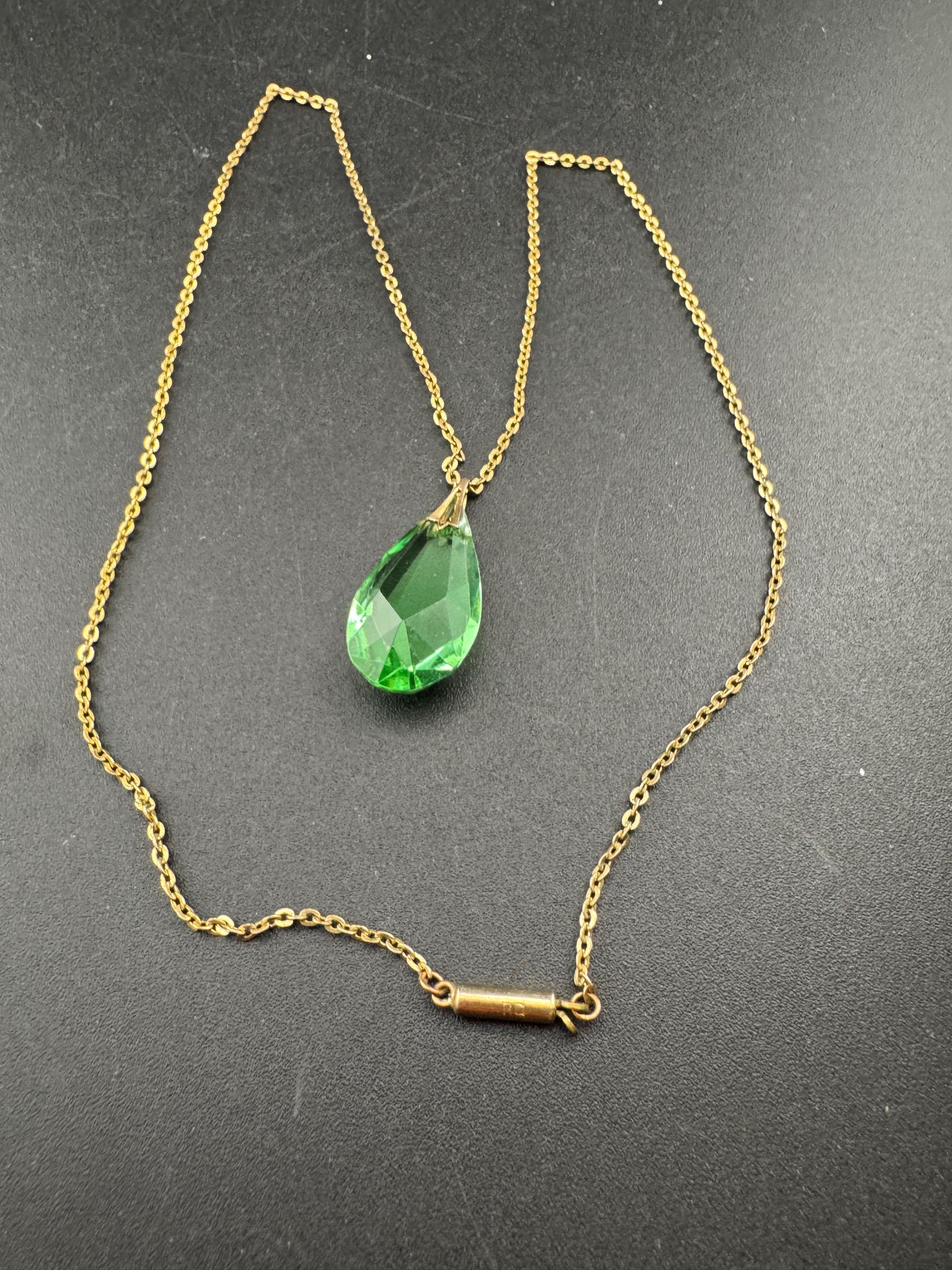Rolled gold Art Deco emerald green teardrop pendant drop Necklace Antique