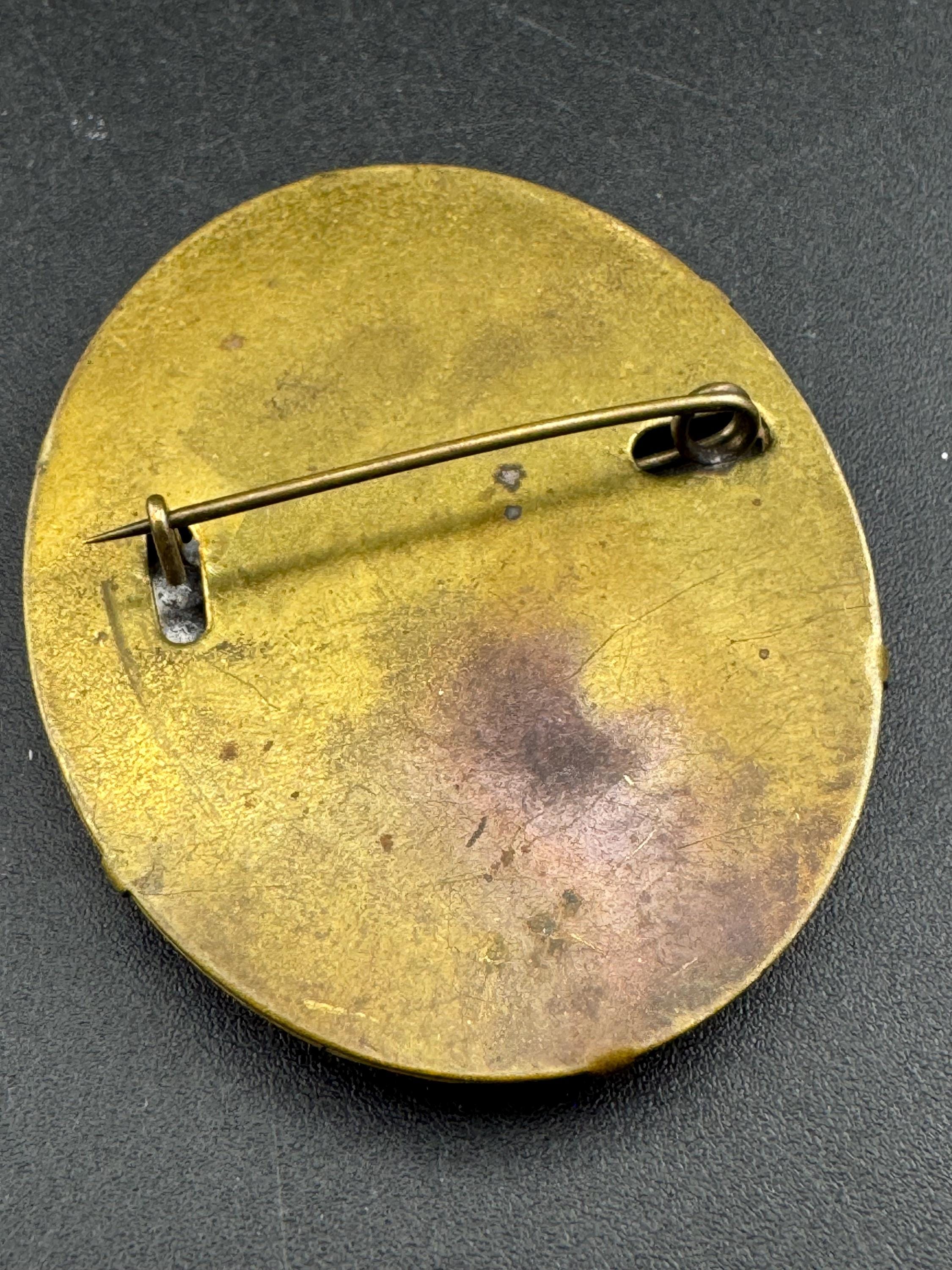 Vintage celluloid cream art deco lady Figural brooch, c clasp early plastic