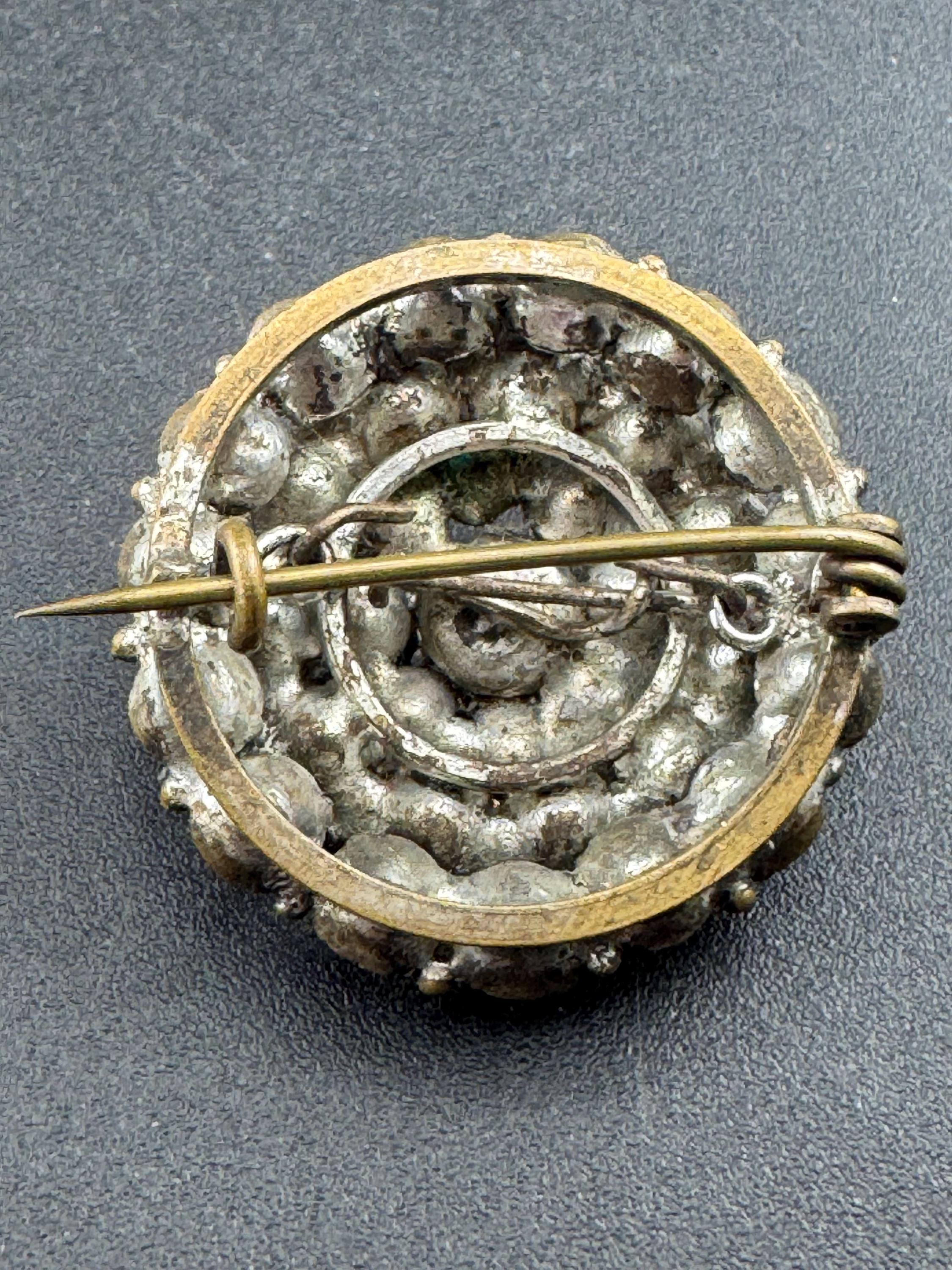 Vintage Edwardian clear rhinestone diamanté domed bullseye brooch, c clasp
