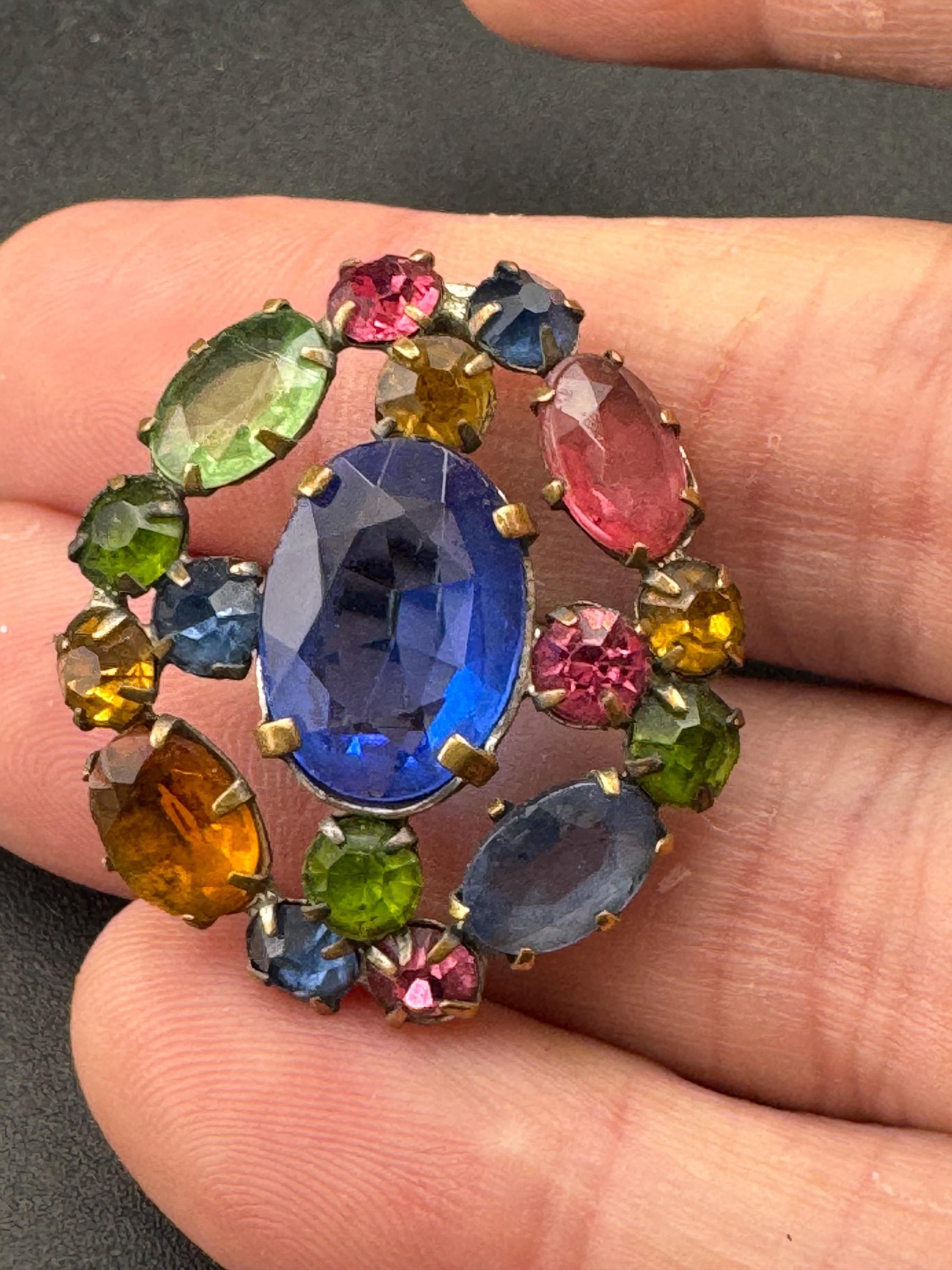 Antique Edwardian gold tone rainbow diamanté crystal oval open back brooch
