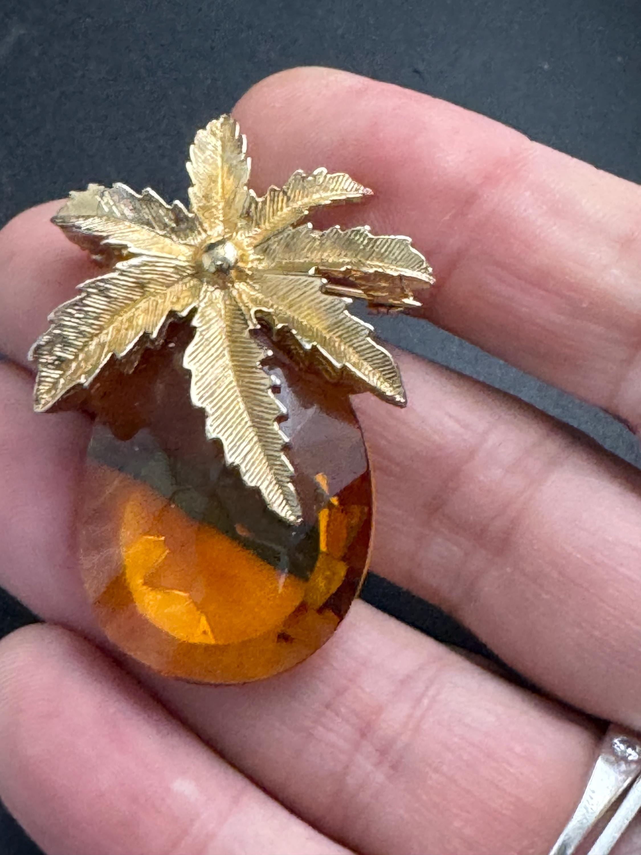 Vintage 1960s Sarah Coventry combination pineapple brooch pendant