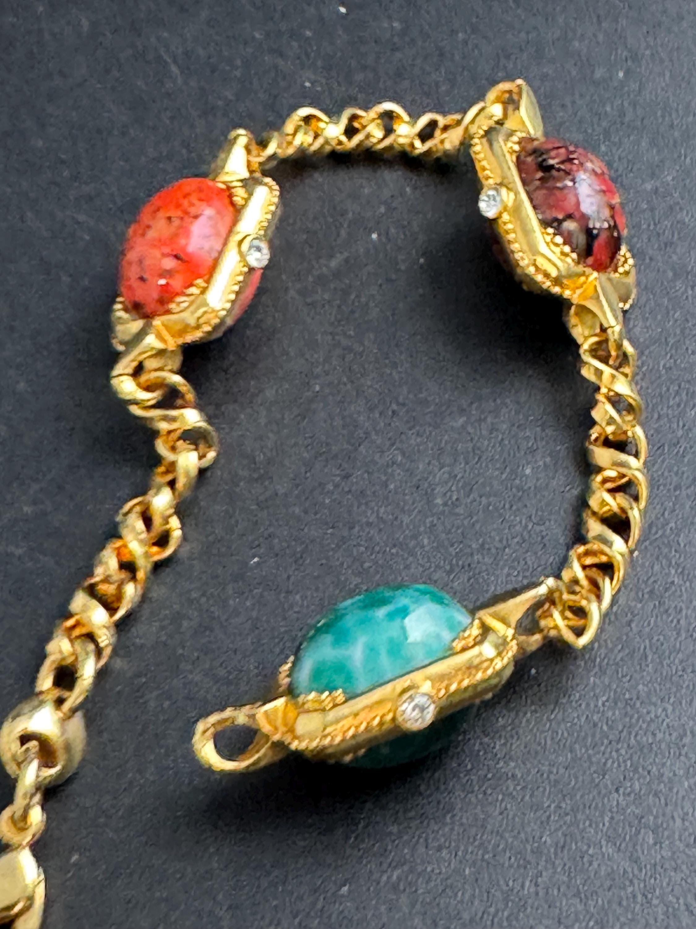JBK Jacqueline Kennedy Peking glass cabochon Bracelet, vintage gold tone