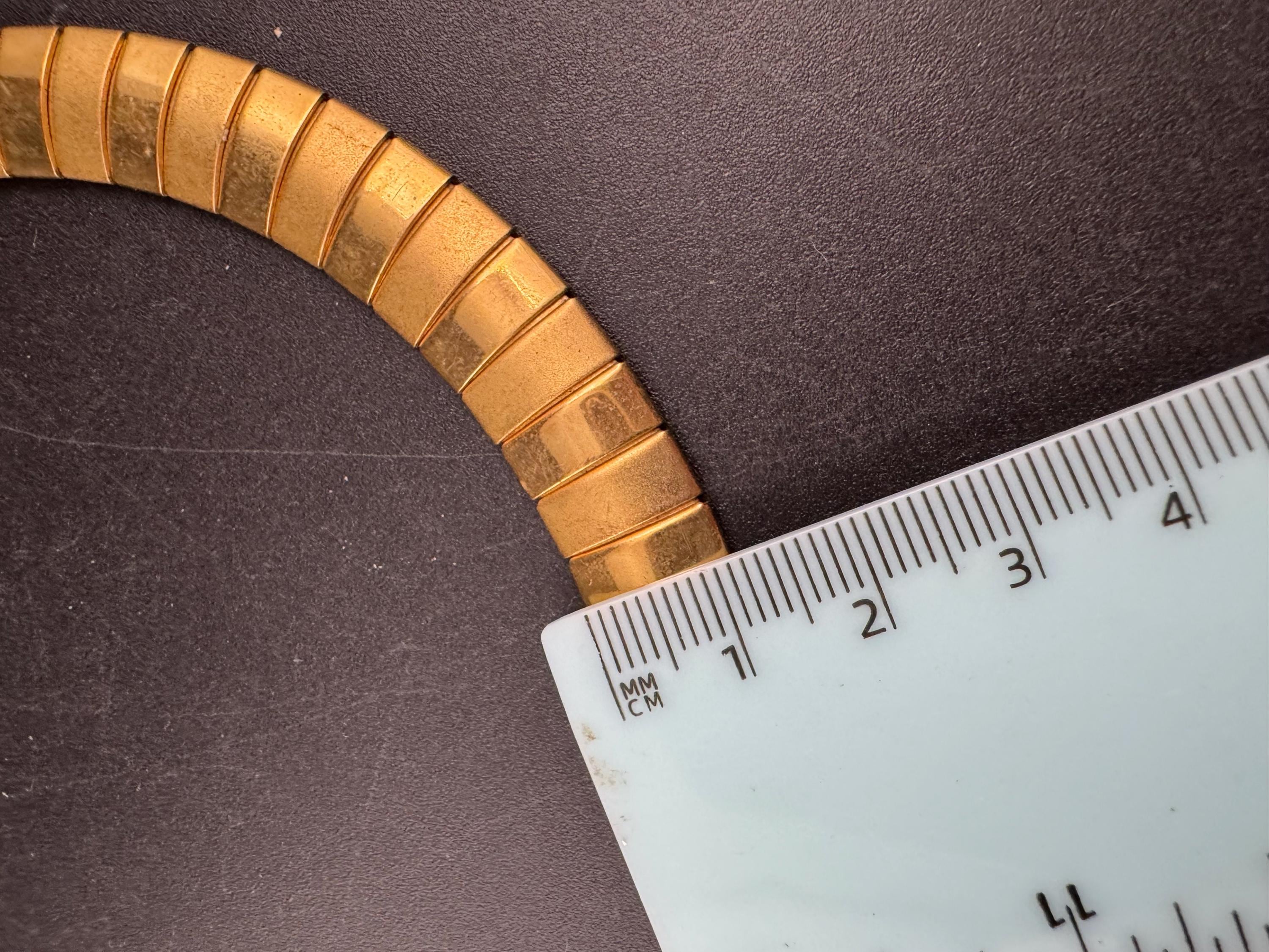 Two tone gold omega choker necklace , vintage 46cm
