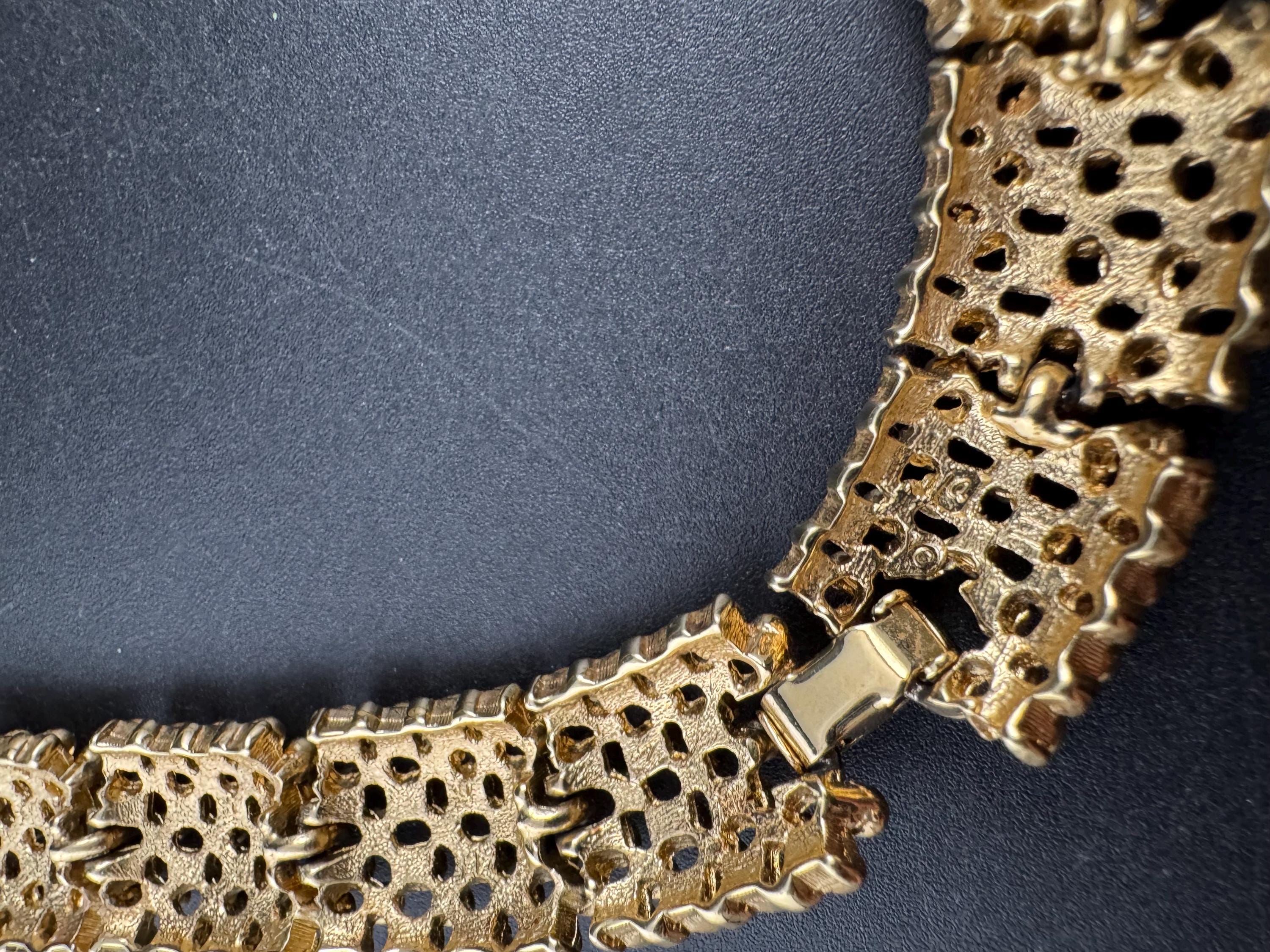 Vintage wide panel link choker necklace 43cm, gold tone ball bead brutalist