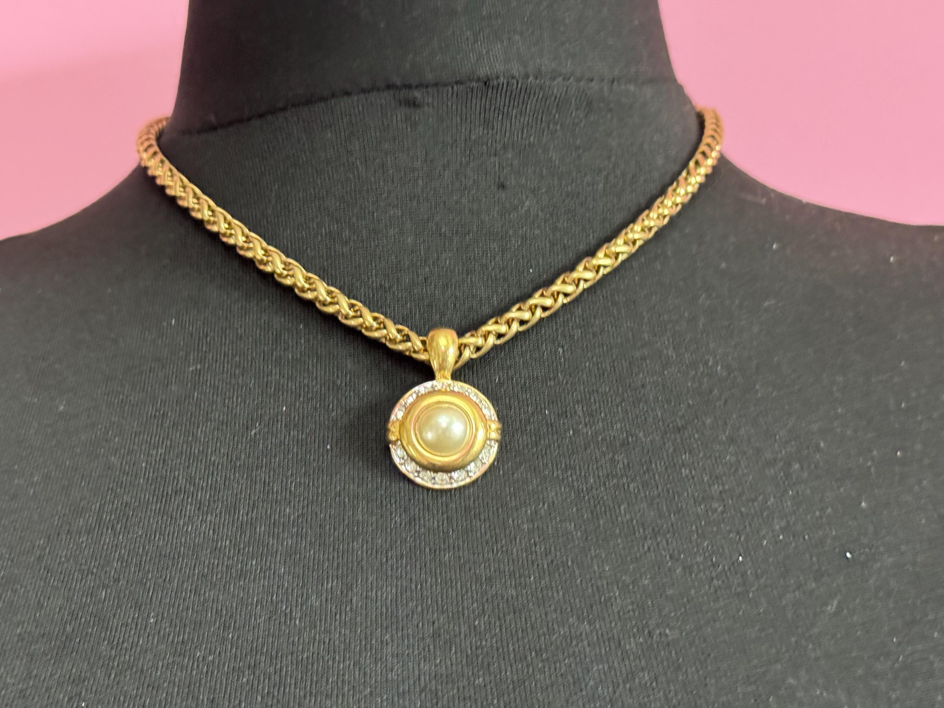Vintage pearl crystal pendant on a wheat chain necklace, 5mm thick 46cm