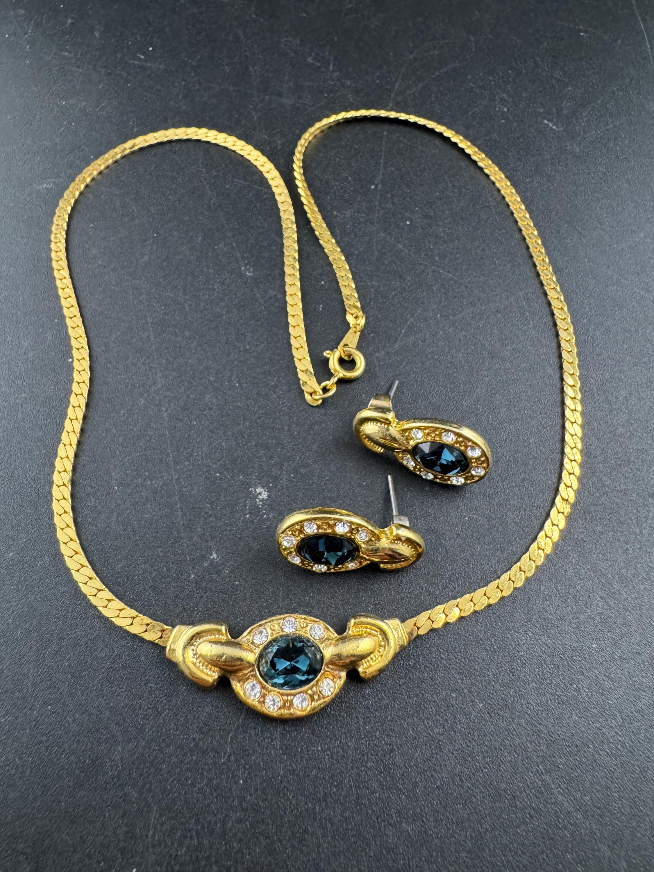 Vintage gold sapphire crystal pendant chain necklace and matching pierced earrings
