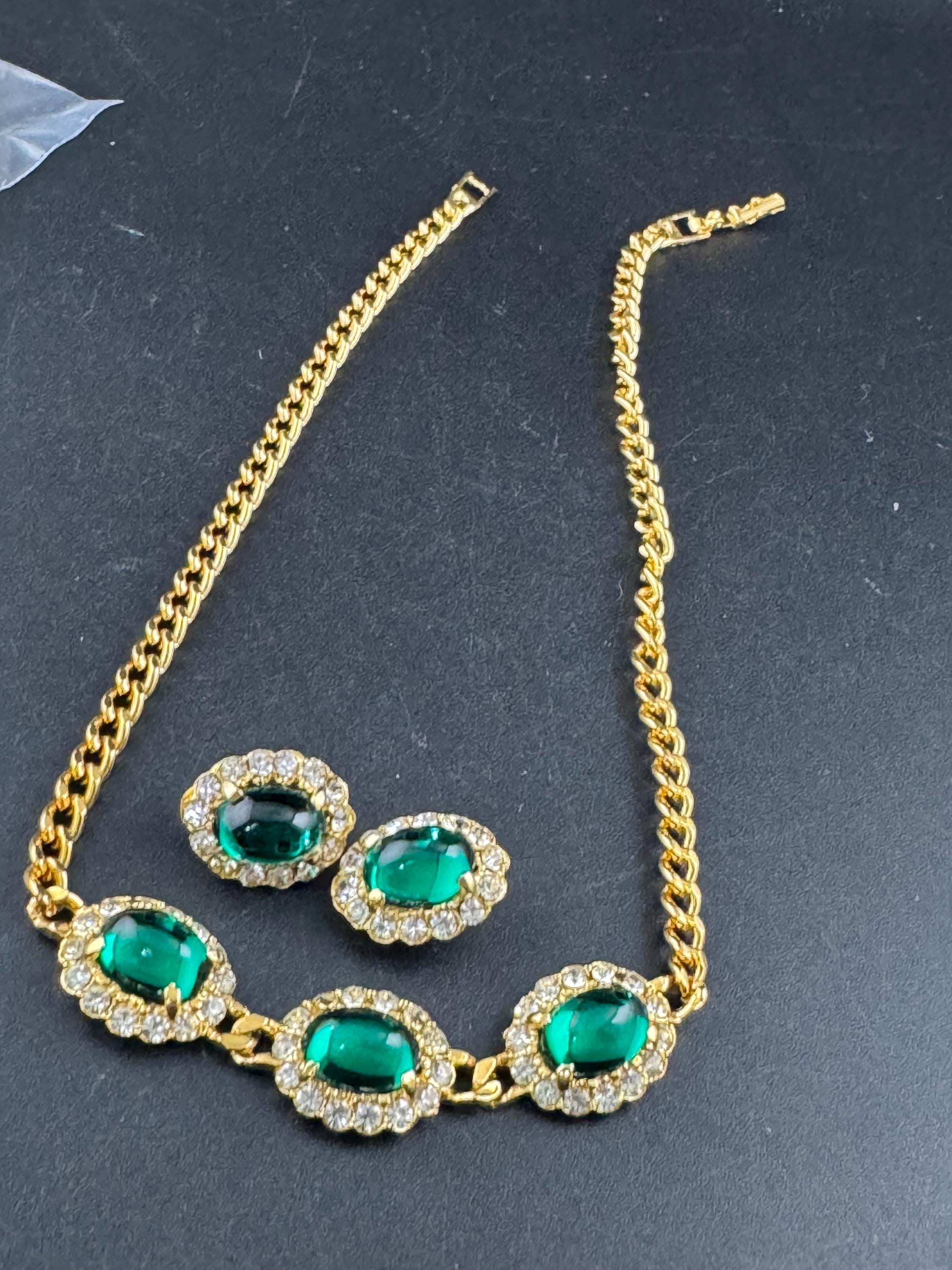 Austrian crystal emerald green Oval cabochon and clear diamanté choker necklace and matching clip earrings