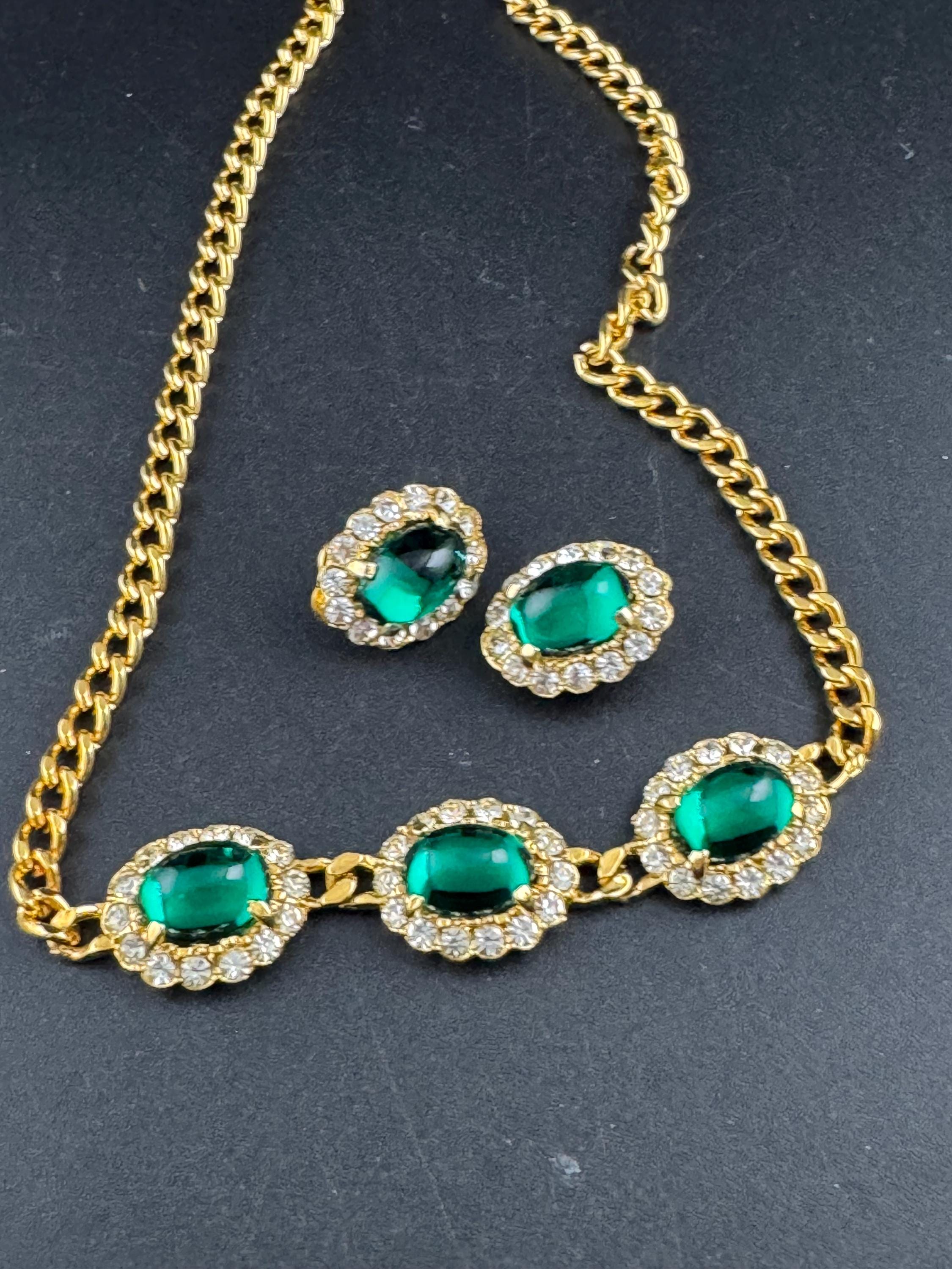 Austrian crystal emerald green Oval cabochon and clear diamanté choker necklace and matching clip earrings