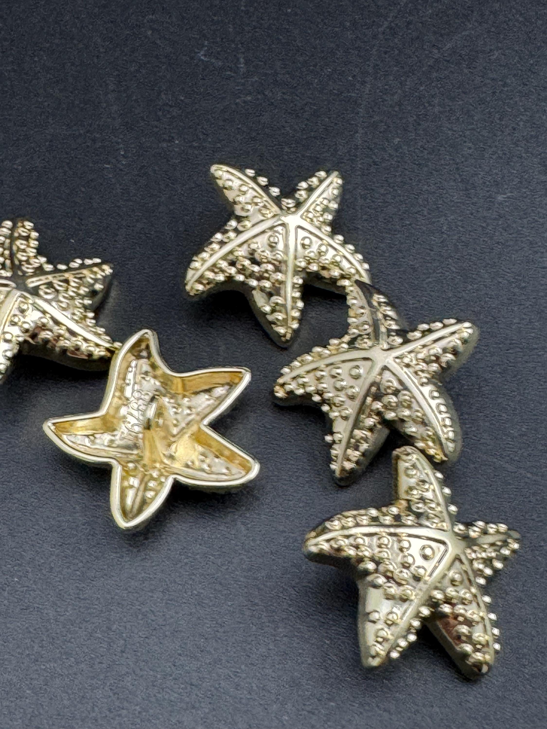 Pack of 5 23mm gold starfish buttons, metal nautical