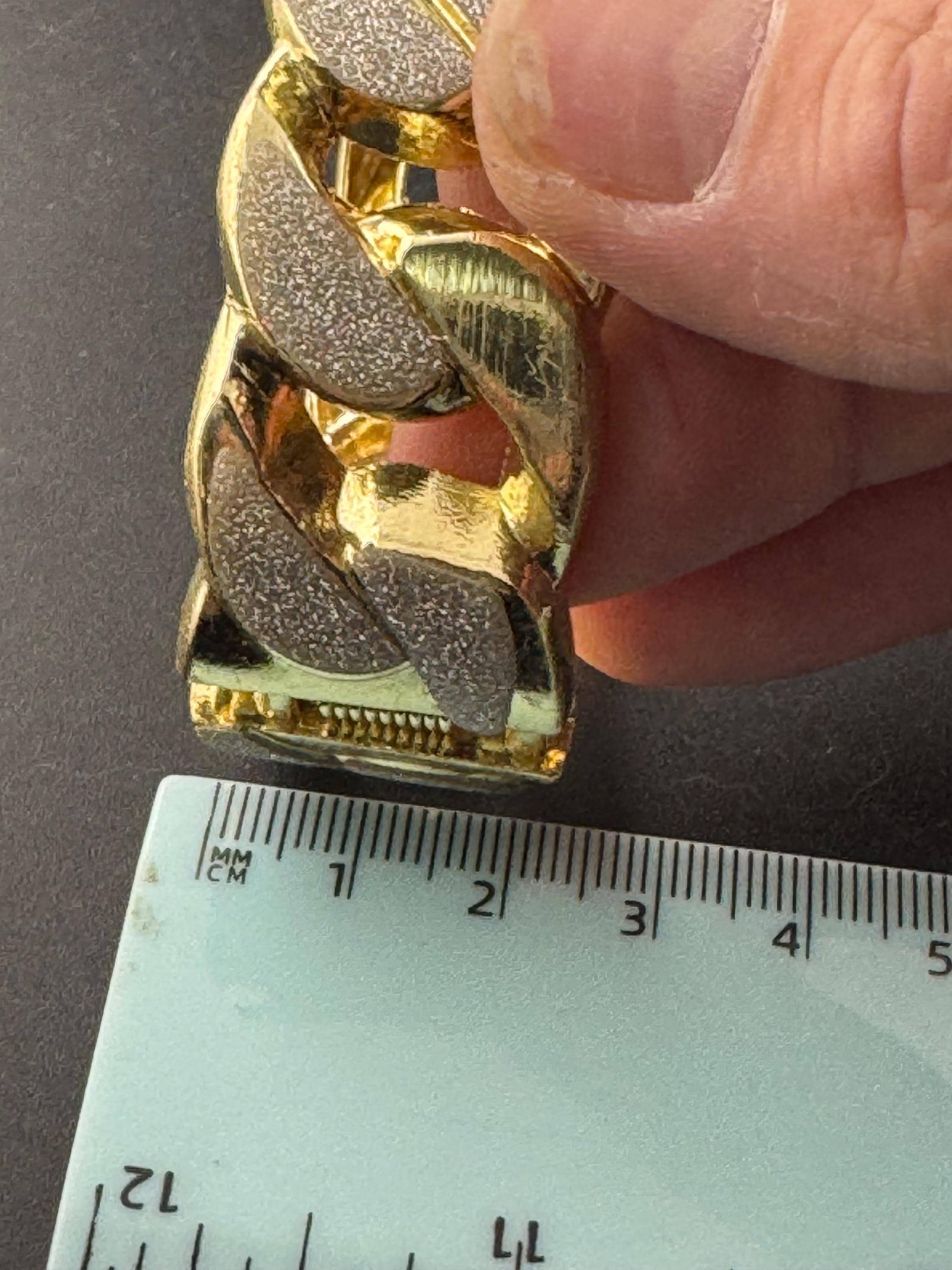 Retro y2k chunky glitter diamanté curb chain hinged clamper bangle