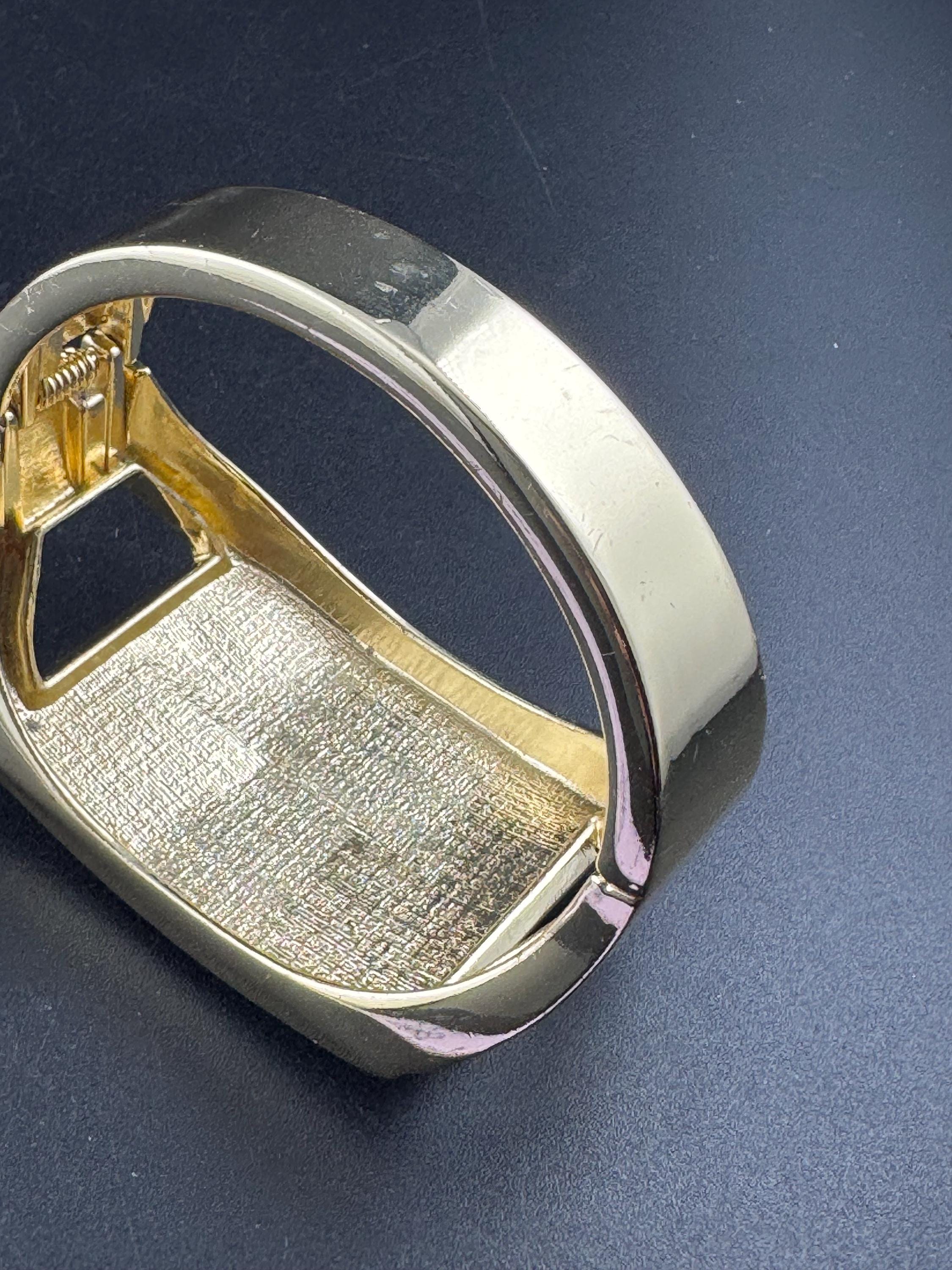 Retro 4cm wide chunky clear diamanté hinged clamper bangle