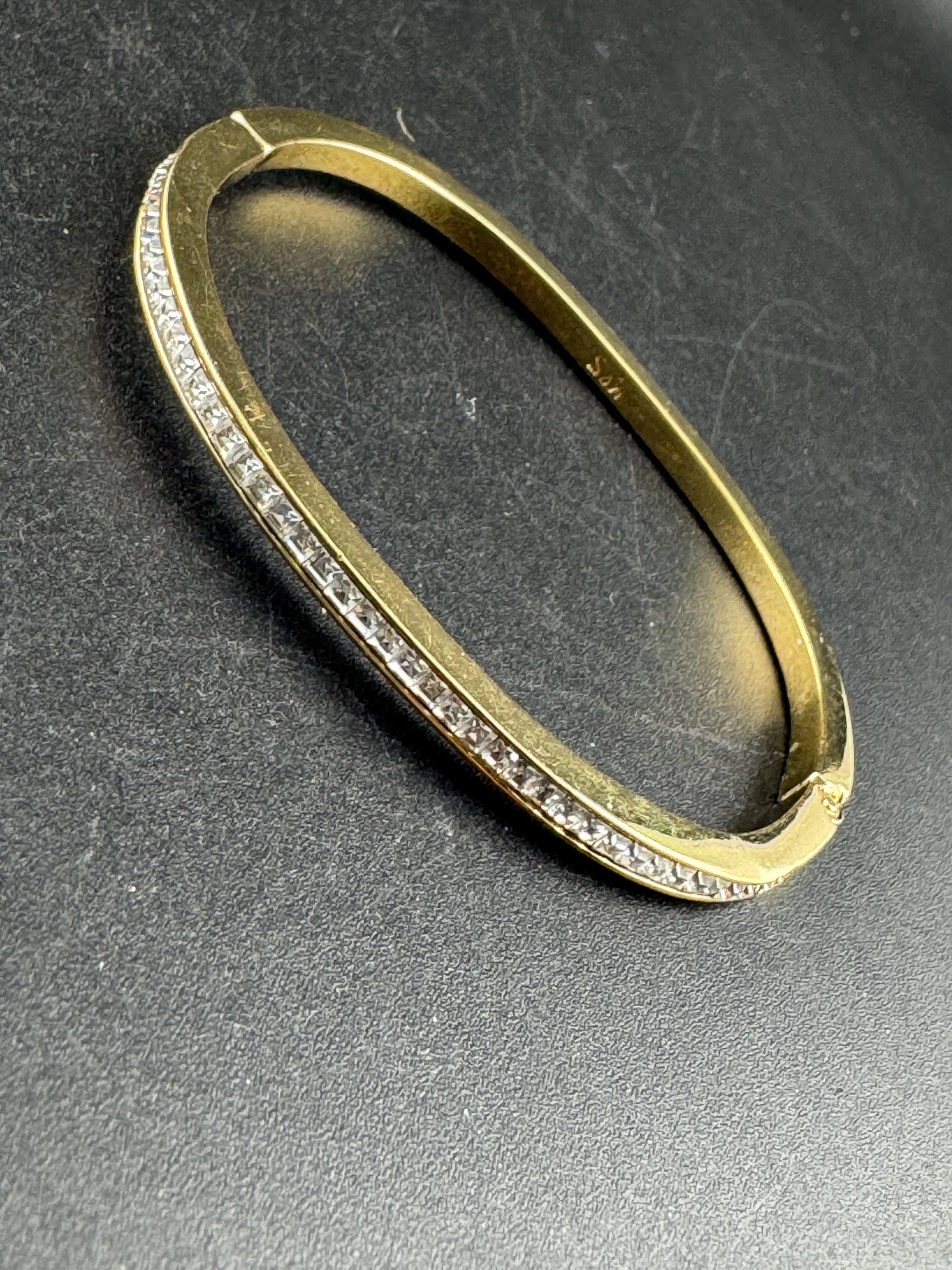 Retro high end oval clear diamanté crystal hinged clamper bangle