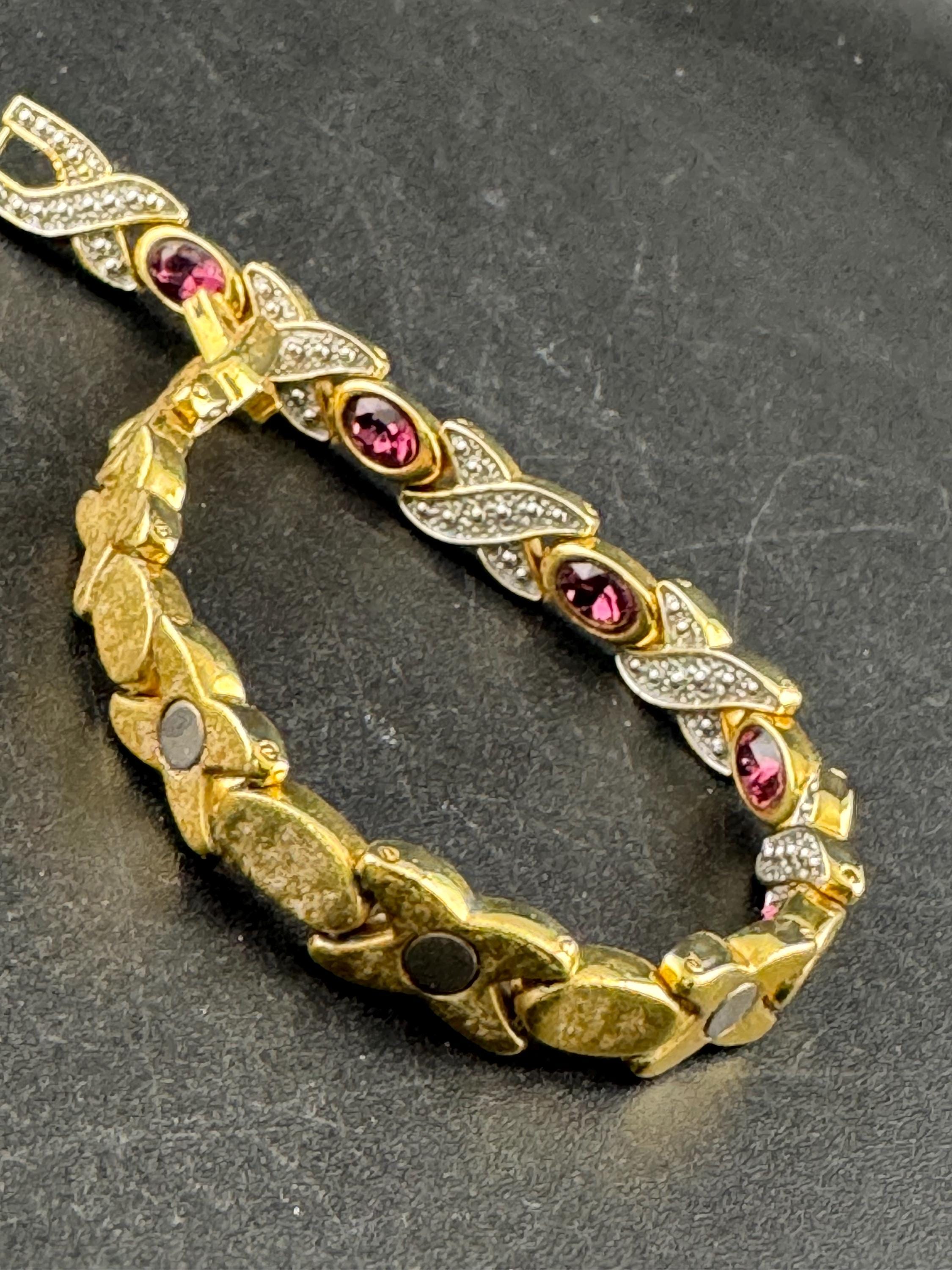 retro gold tone XO faux amethyst cabochon bracelet 19cm