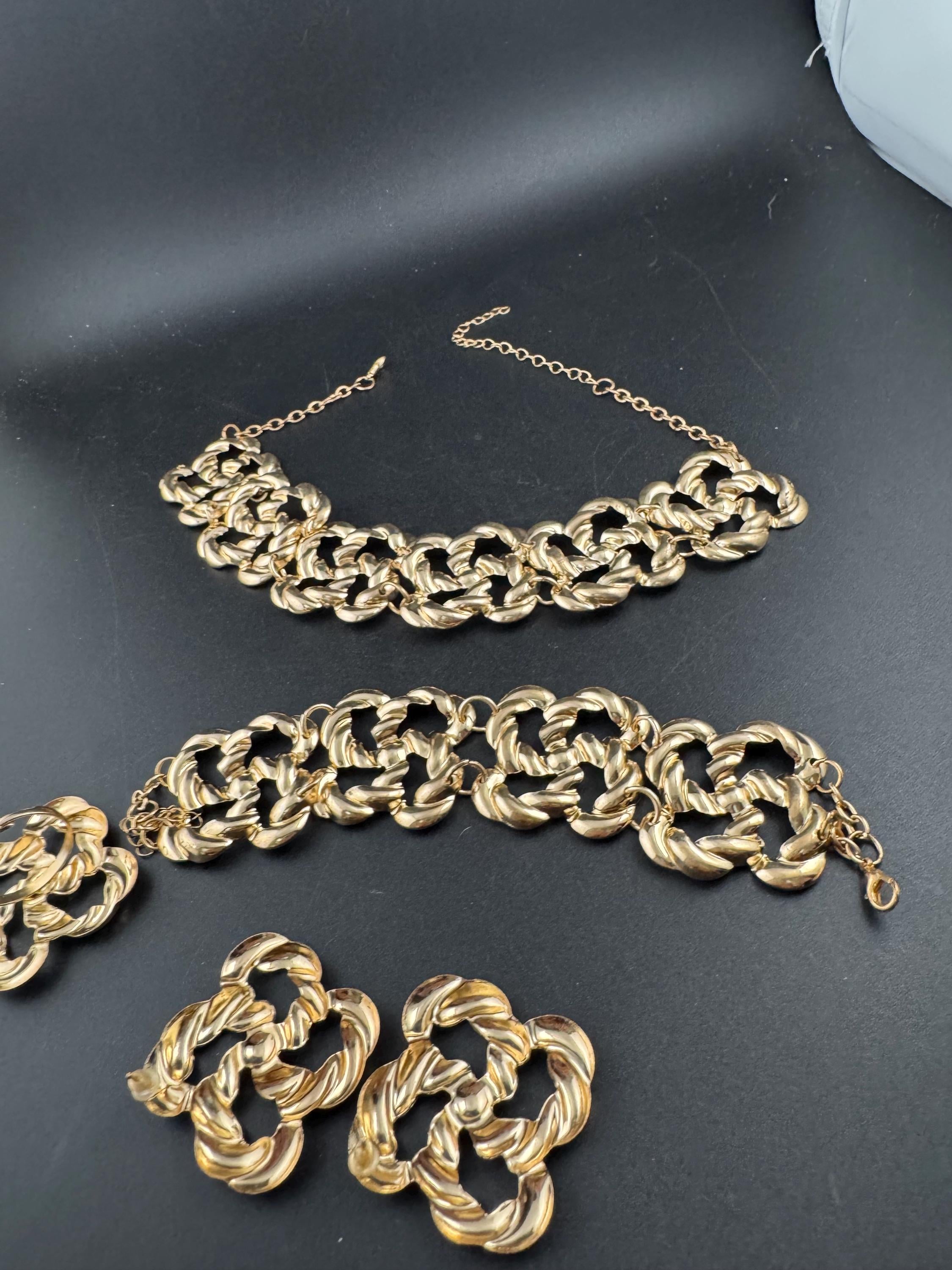 Retro chunky necklace and bracelet ring and earring jewellery set, lightweight stamped metal