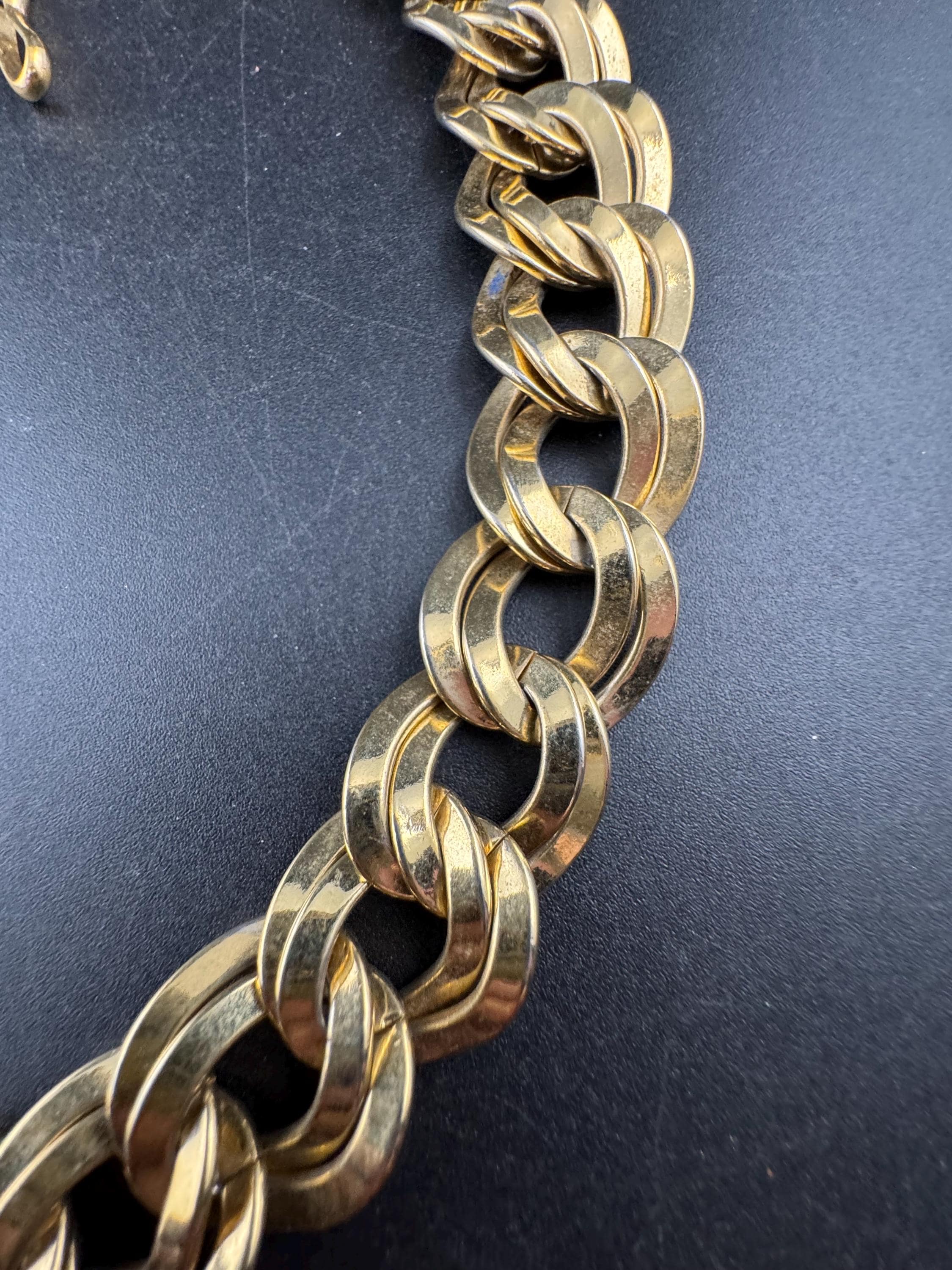 Retro 1980s wide link chunky gold tone double curb link choker necklace