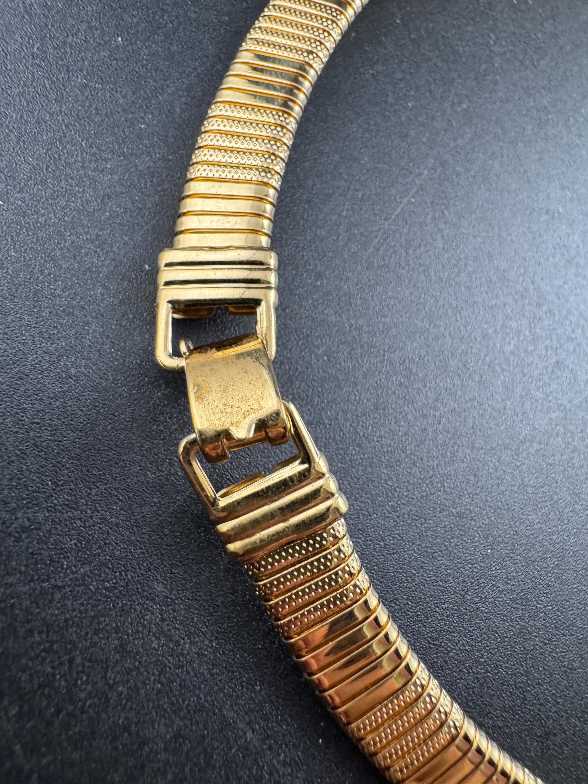 Vintage wide omega link choker necklace, gold tone