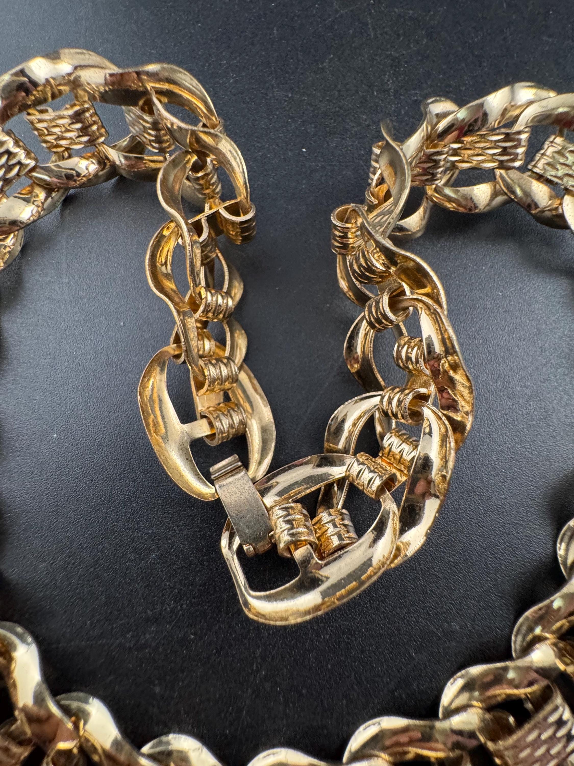 Vintage wide choker necklace,  lightweight big link chunky gold tone
