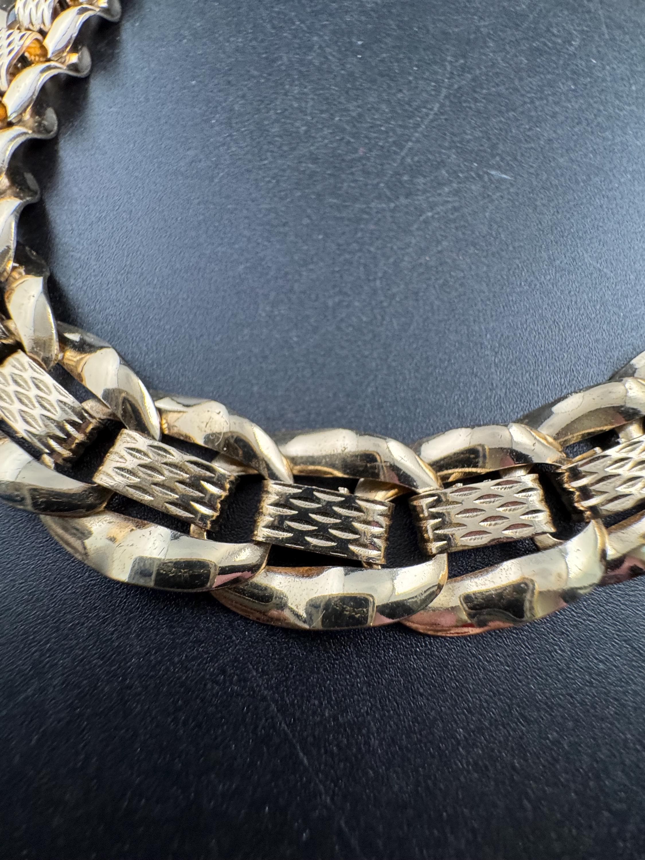 Vintage wide choker necklace,  lightweight big link chunky gold tone