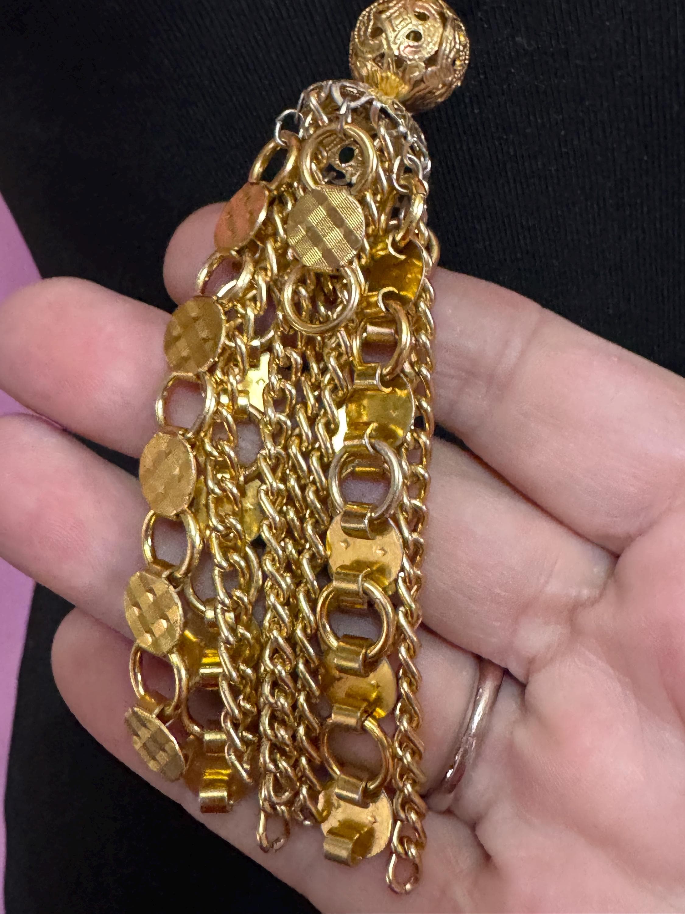 Vintage 1960s gold tone mesh chain tassel necklace