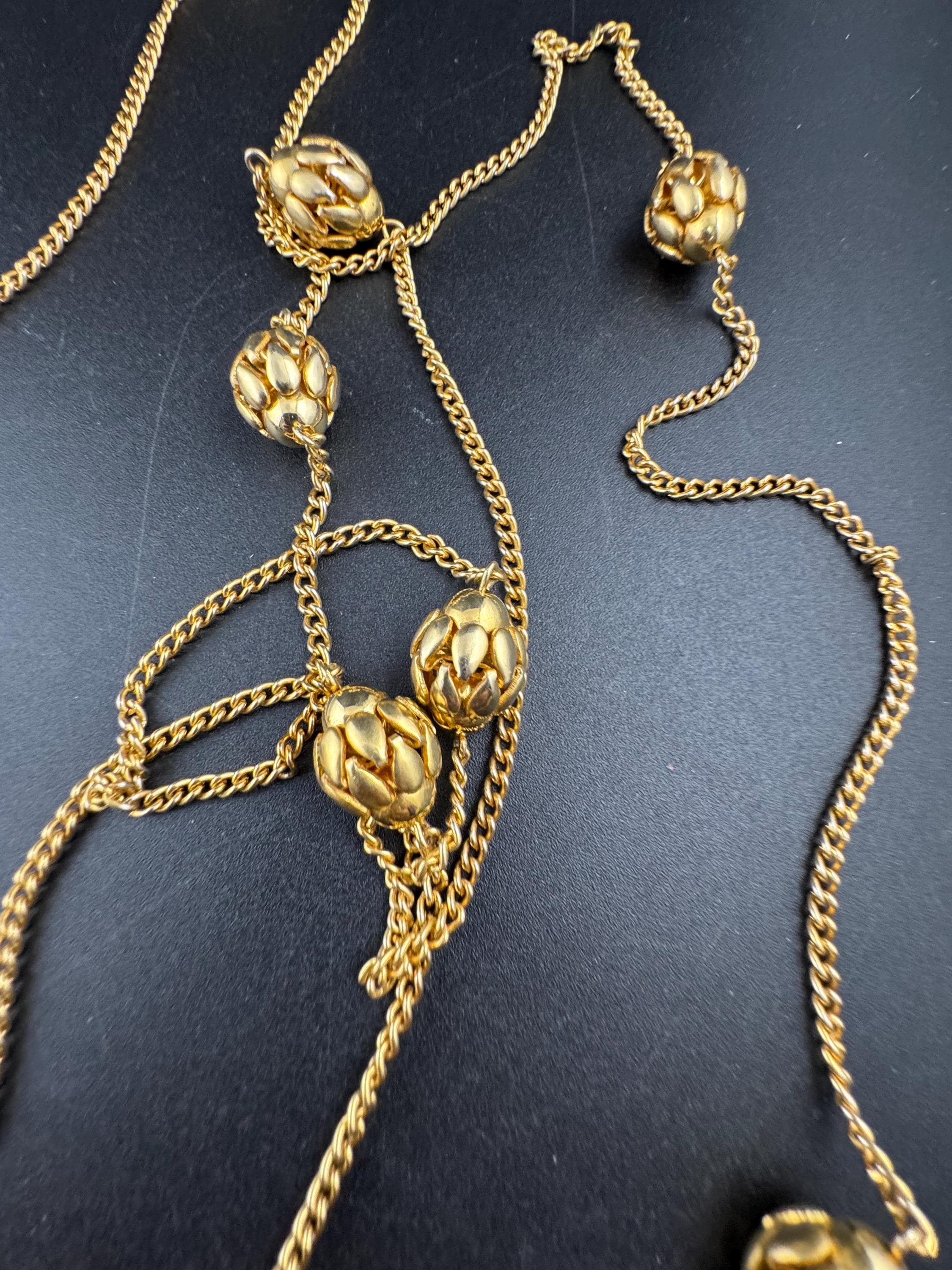 Vintage ball bead flapper chain station necklace, 140cm long 1980s gold plated