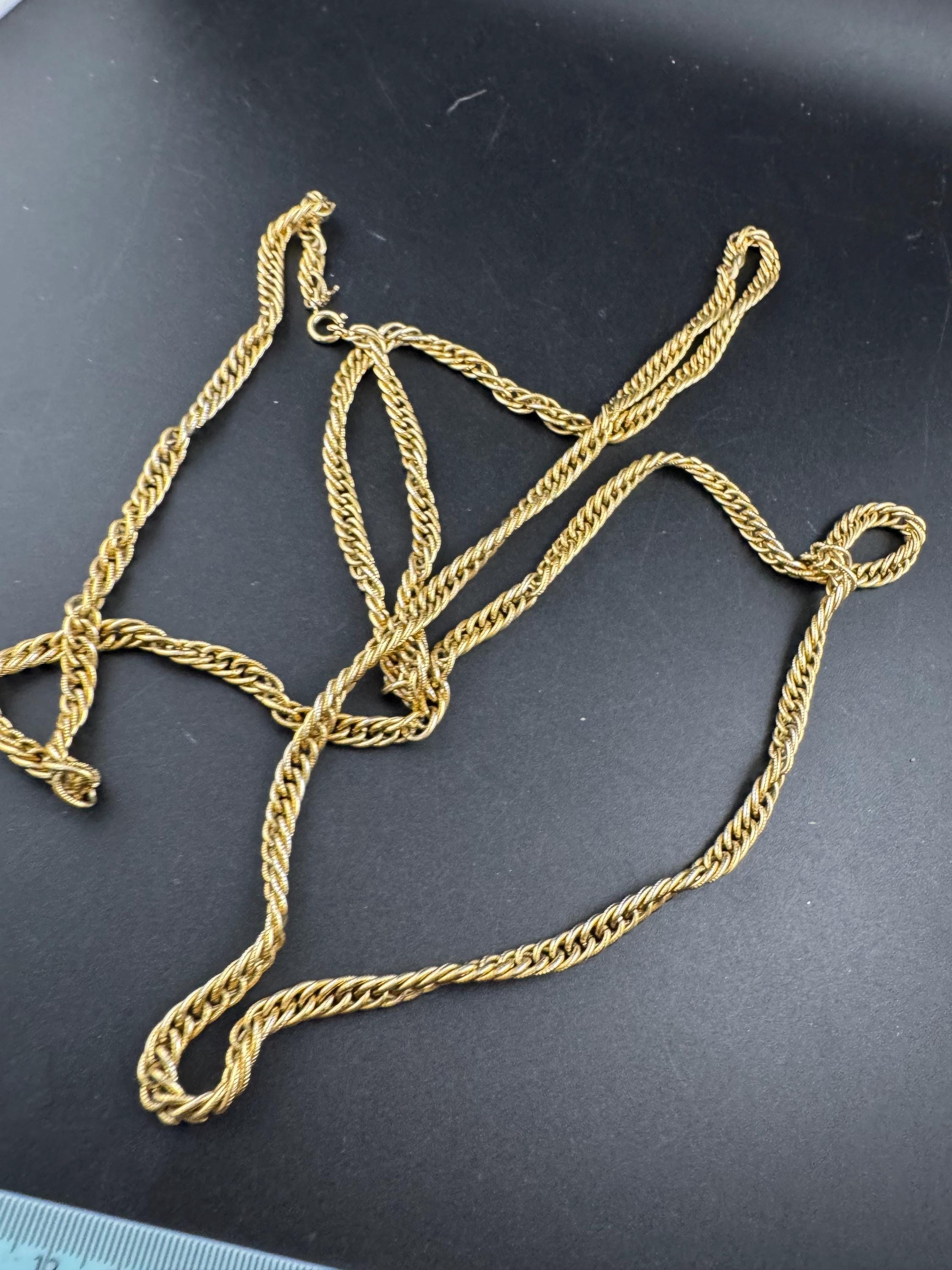 Signed TRIFARI long rope twisted layering chain necklace 140cm, flapper length gold plated